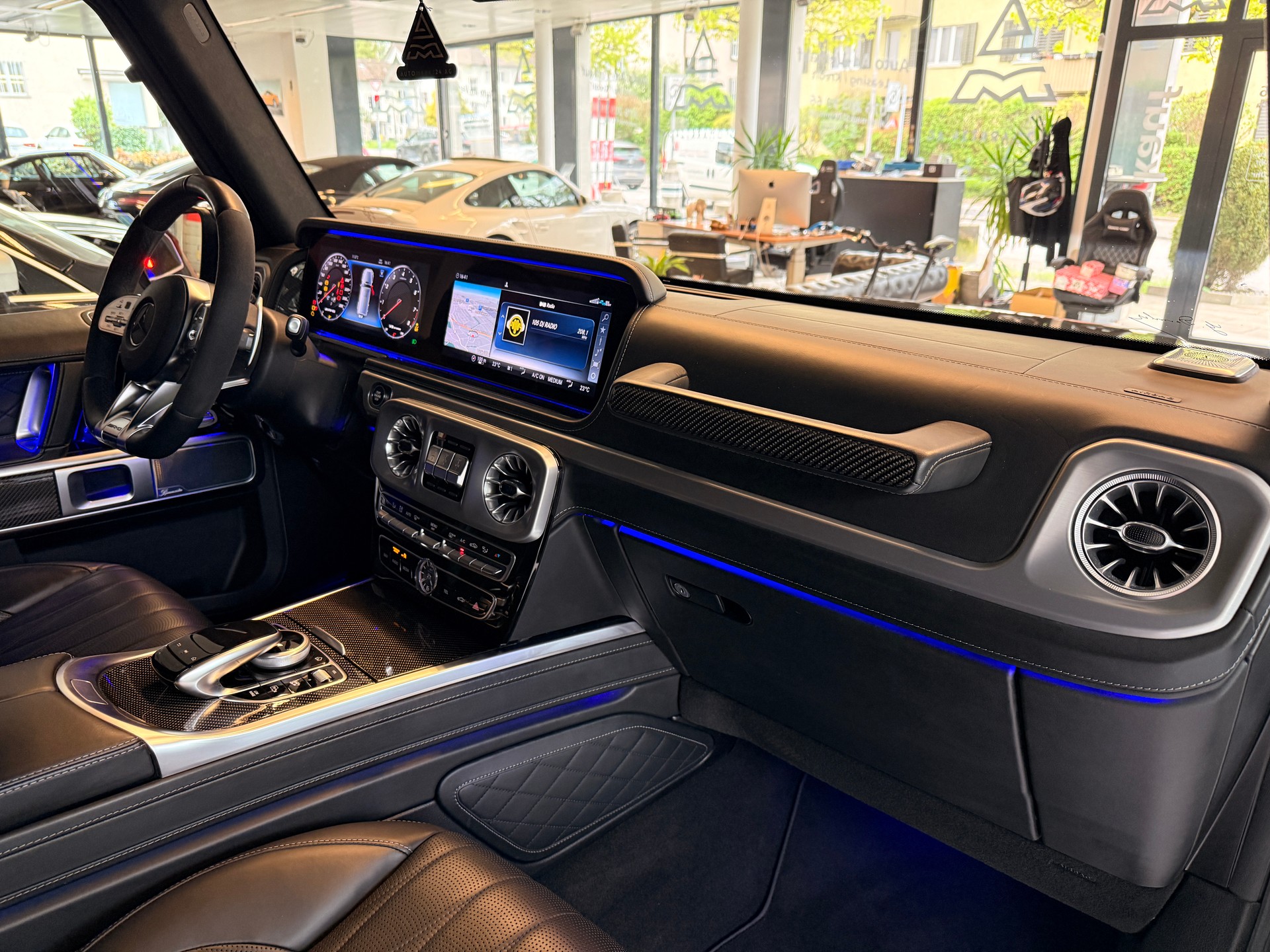 MERCEDES-BENZ G 63 AMG !!!Frisch ab Service, neue Bremsen Rundum!!!-image-11