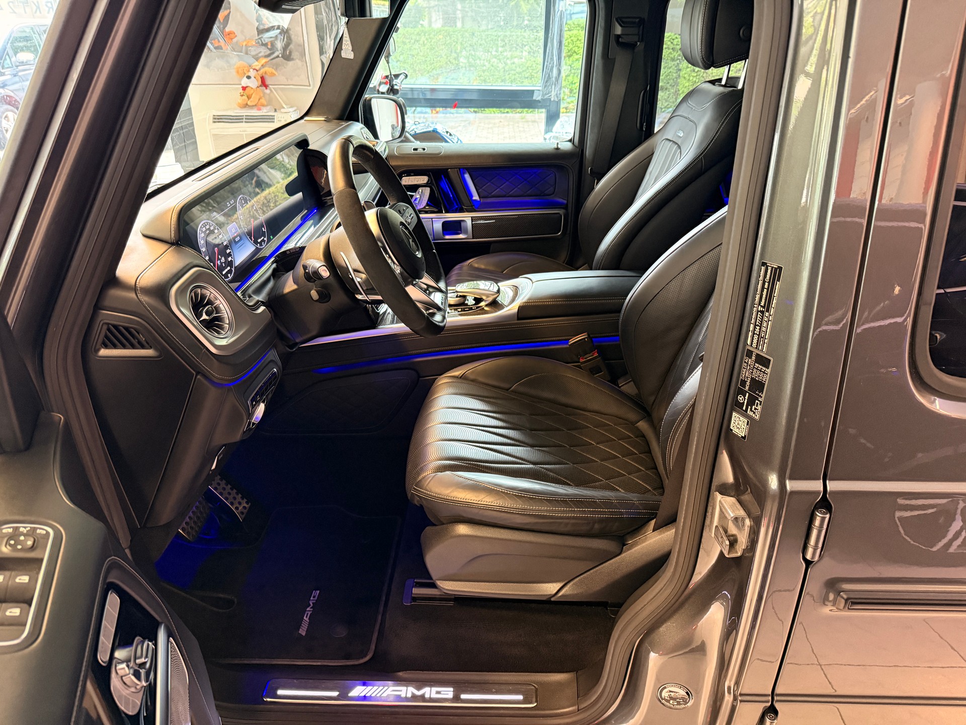 MERCEDES-BENZ G 63 AMG !!!Frisch ab Service, neue Bremsen Rundum!!!-image-3