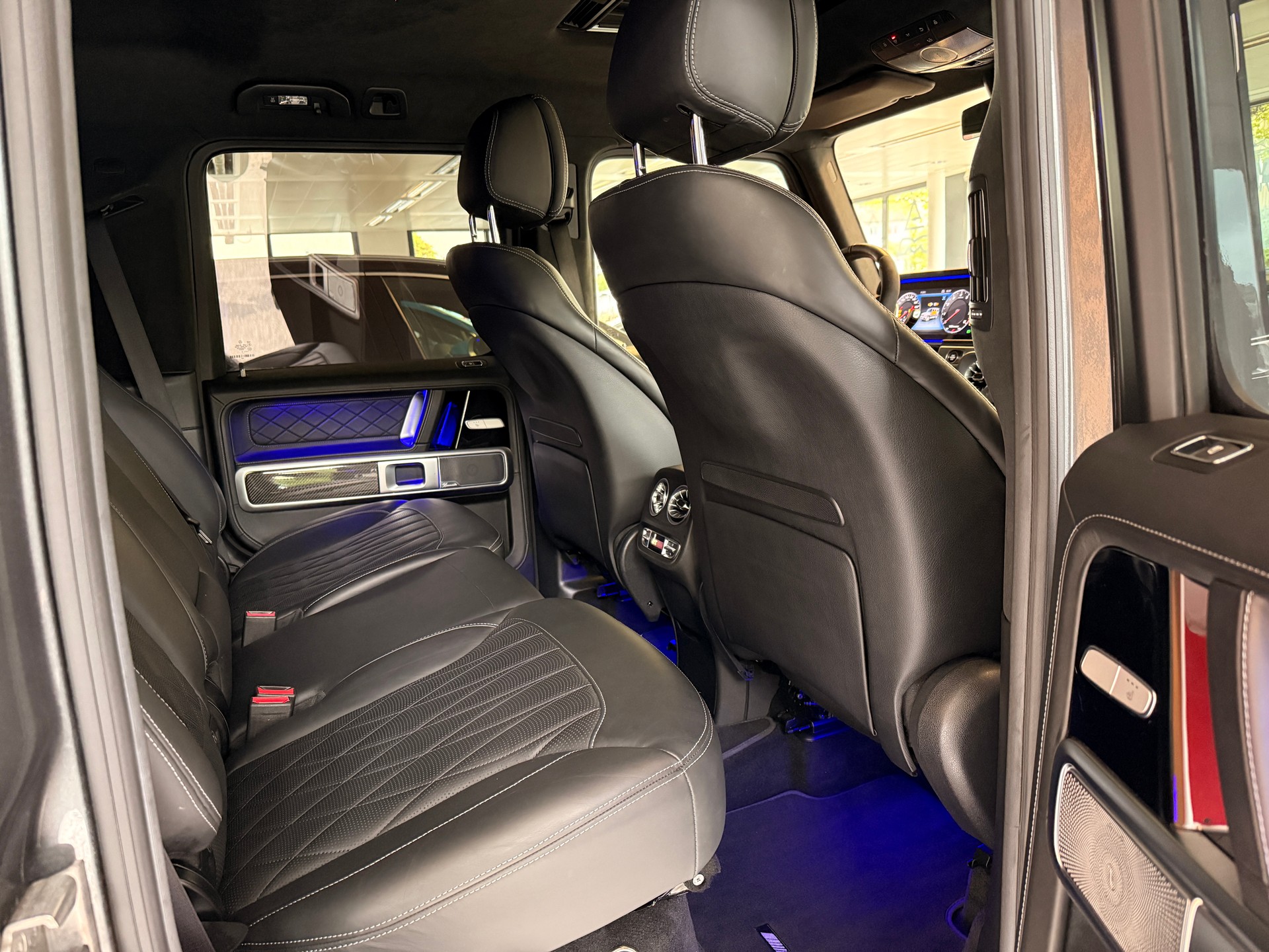 MERCEDES-BENZ G 63 AMG !!!Frisch ab Service, neue Bremsen Rundum!!!-image-12