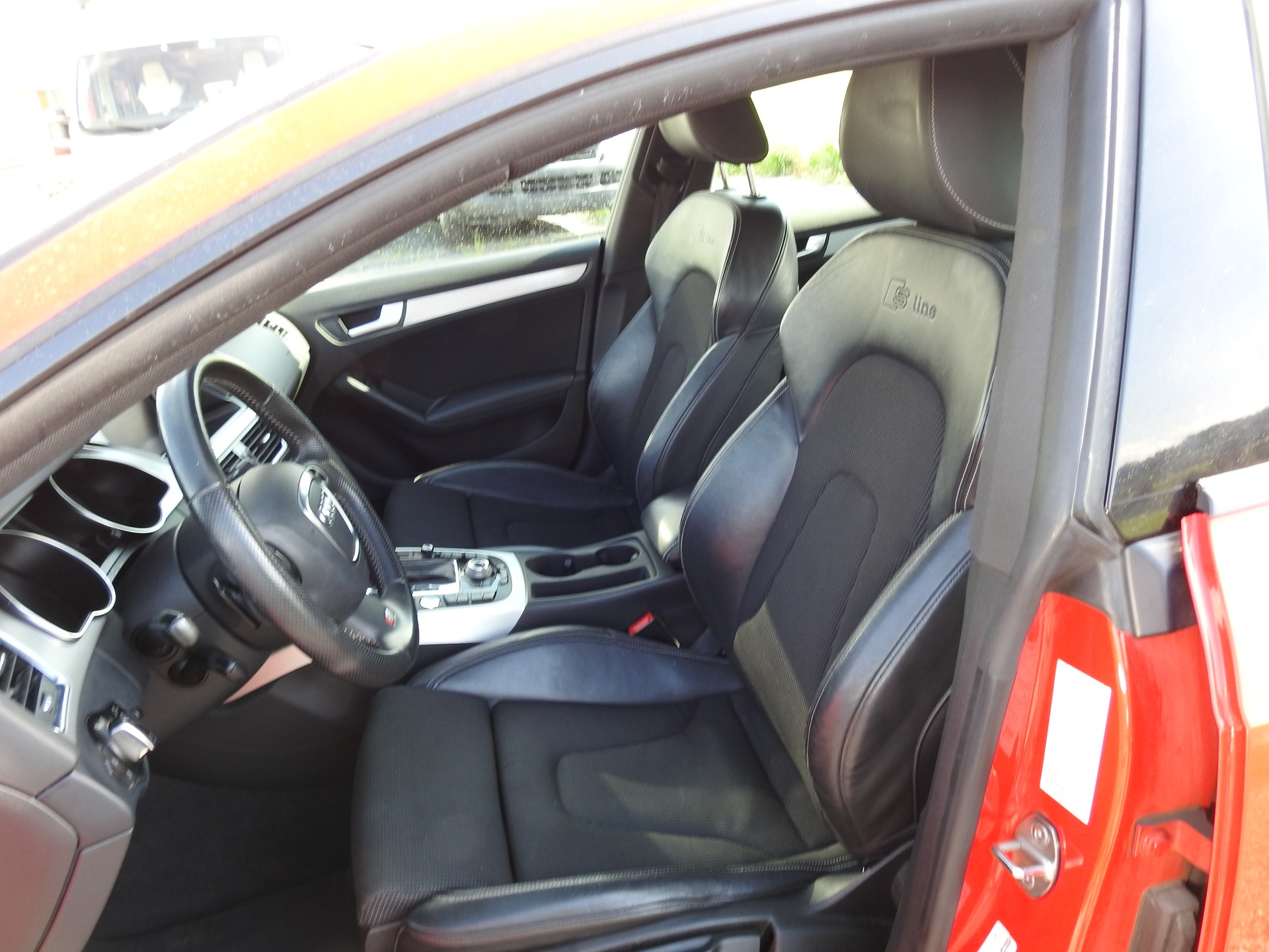 AUDI A5 Sportback 2.0 TFSI quattro S-tronic S-Line-image-12