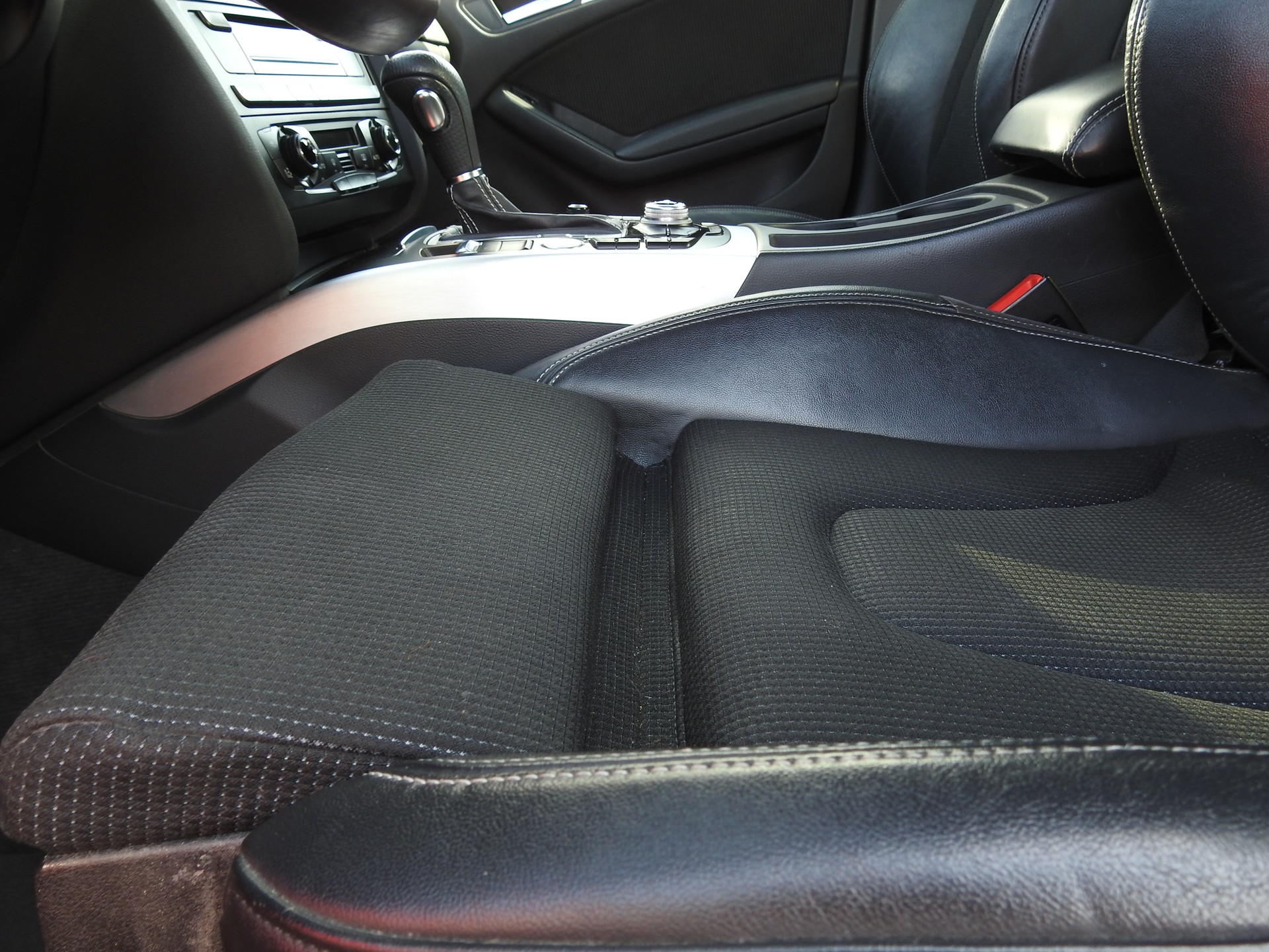 AUDI A5 Sportback 2.0 TFSI quattro S-tronic S-Line-image-14