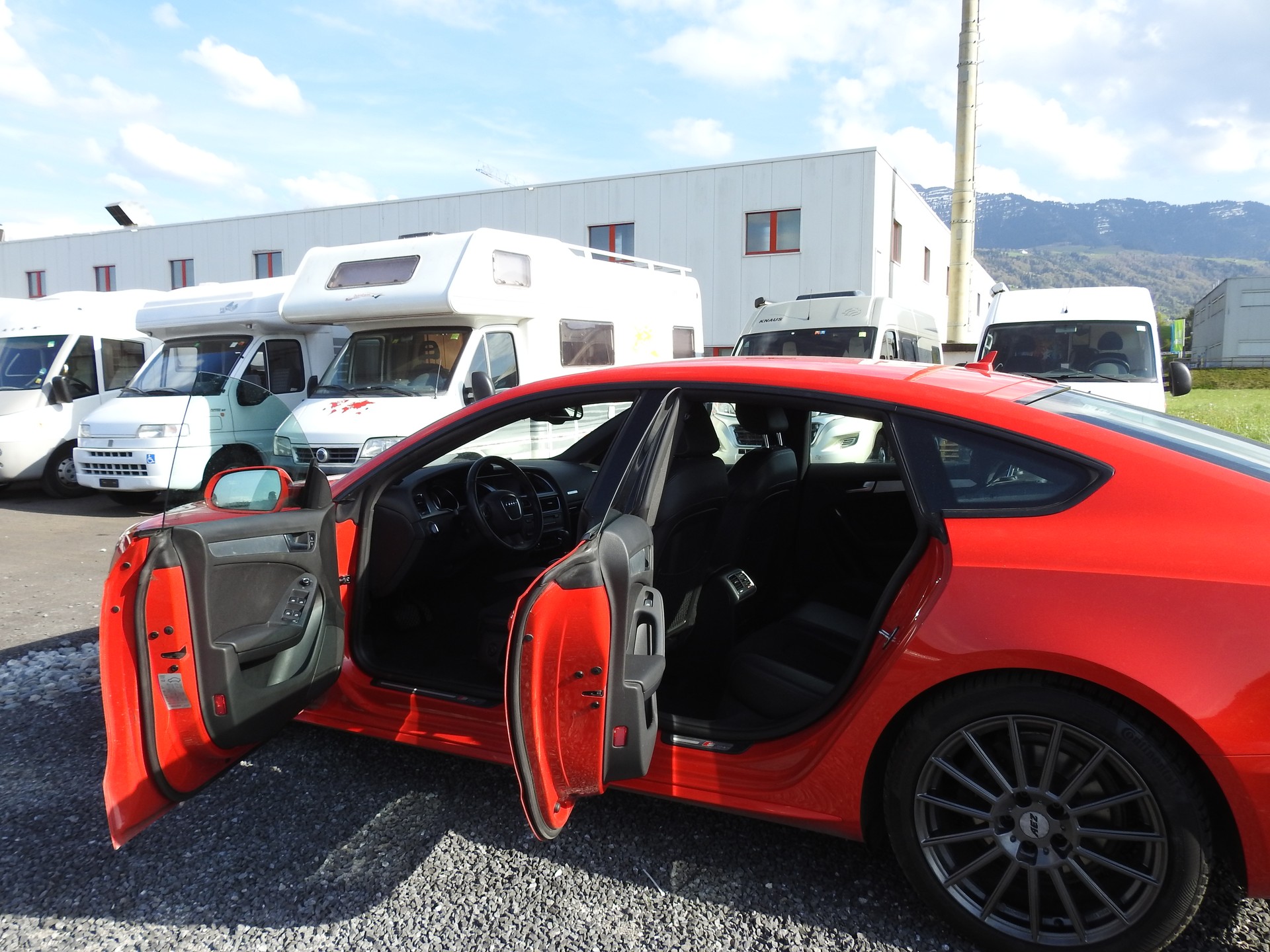 AUDI A5 Sportback 2.0 TFSI quattro S-tronic S-Line-image-16