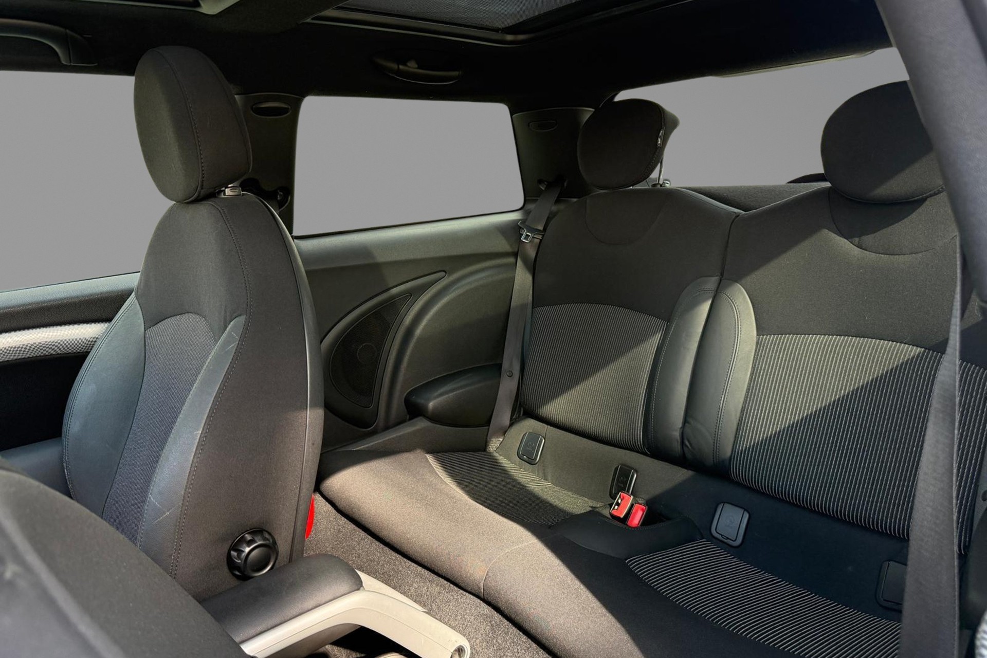 MINI Cooper S-image-12