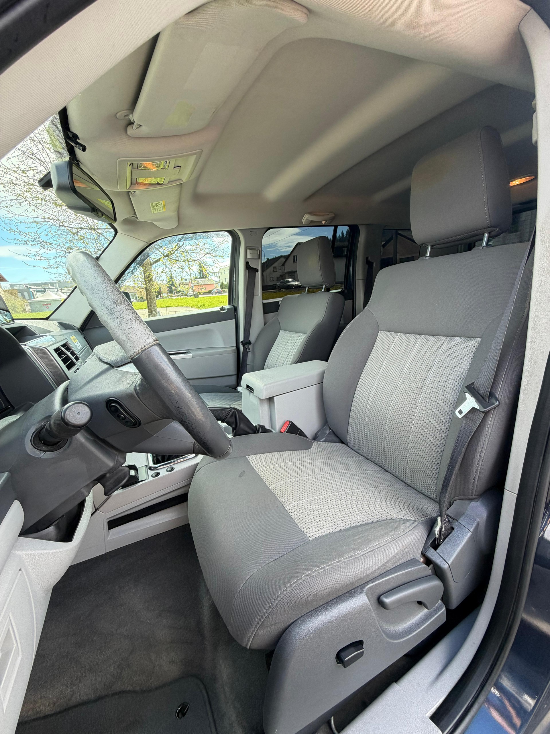 JEEP Cherokee 2.8 CRD Sport-image-9