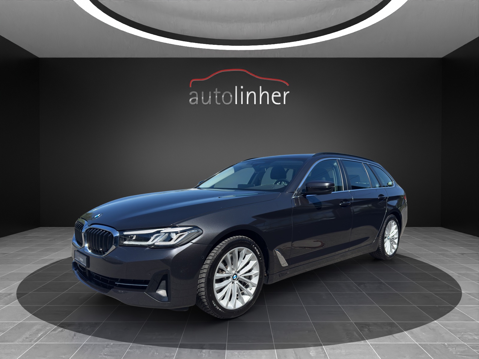 BMW 530d xDrive 48V Touring Steptronic-image-0