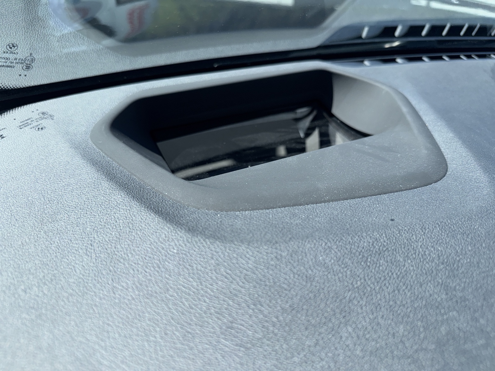 BMW 530d xDrive 48V Touring Steptronic-image-16