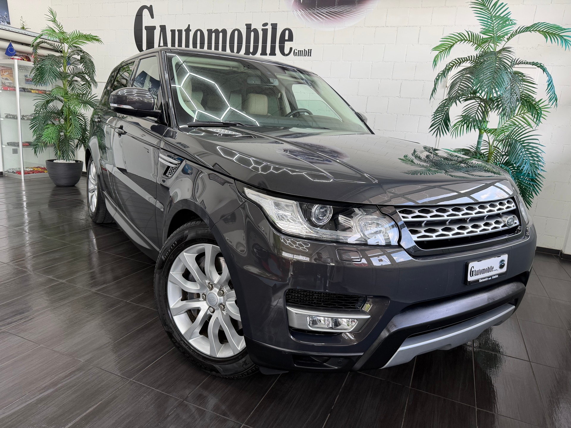 LAND ROVER Range Rover Sport 3.0 SDV6 HSE Automatic⭐️-showroom-element-1
