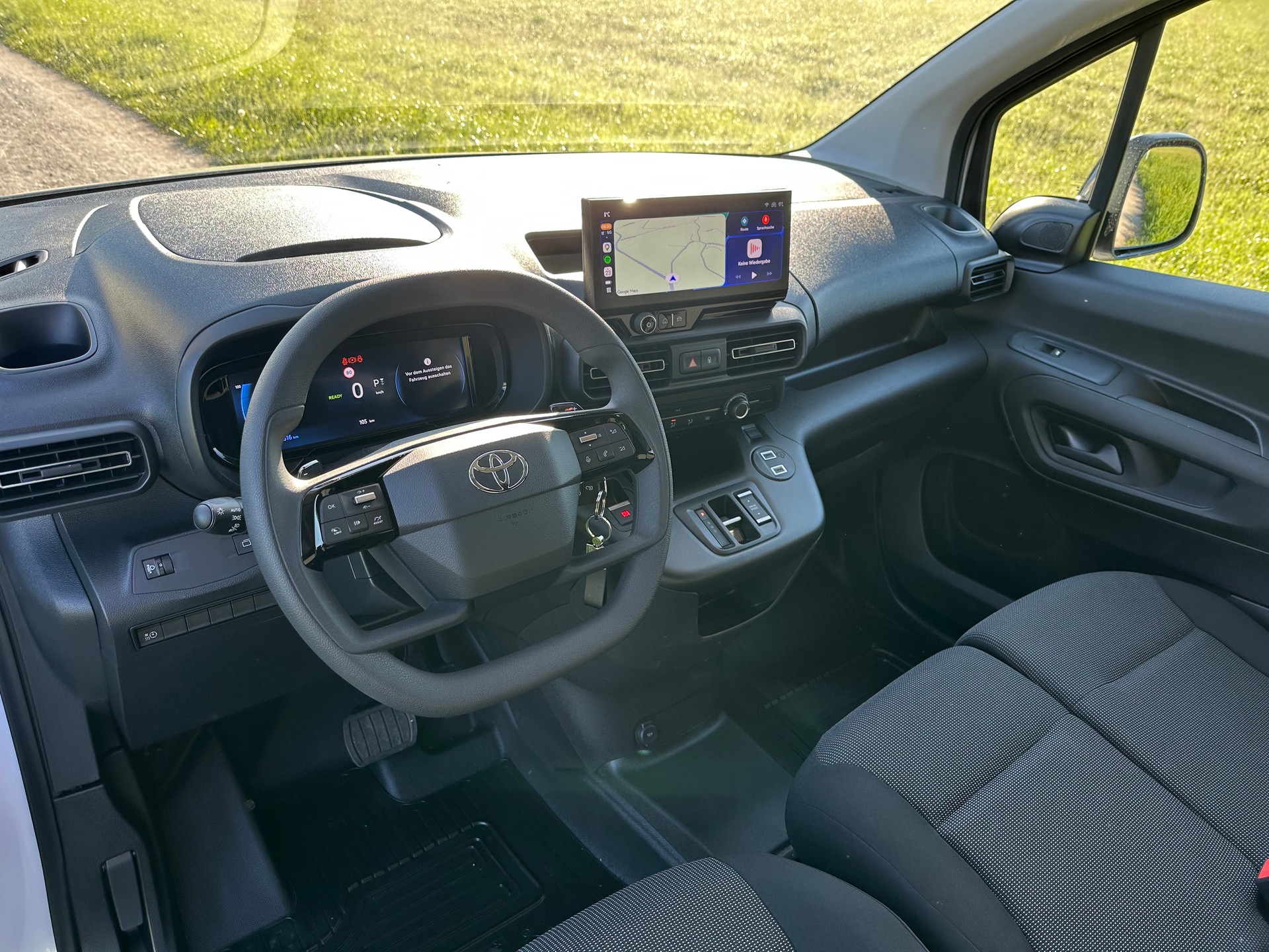 TOYOTA Proace City Van EV 50 kWh Active Long L2-image-1