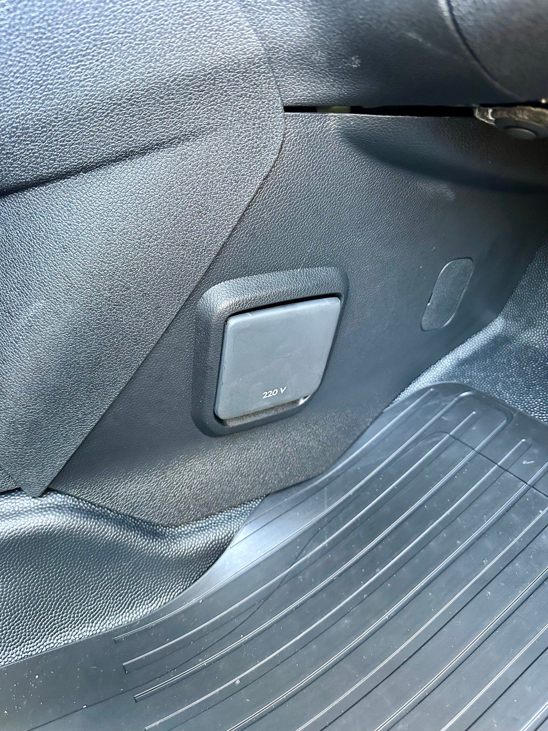 TOYOTA Proace City Van EV 50 kWh Active Long L2-image-11