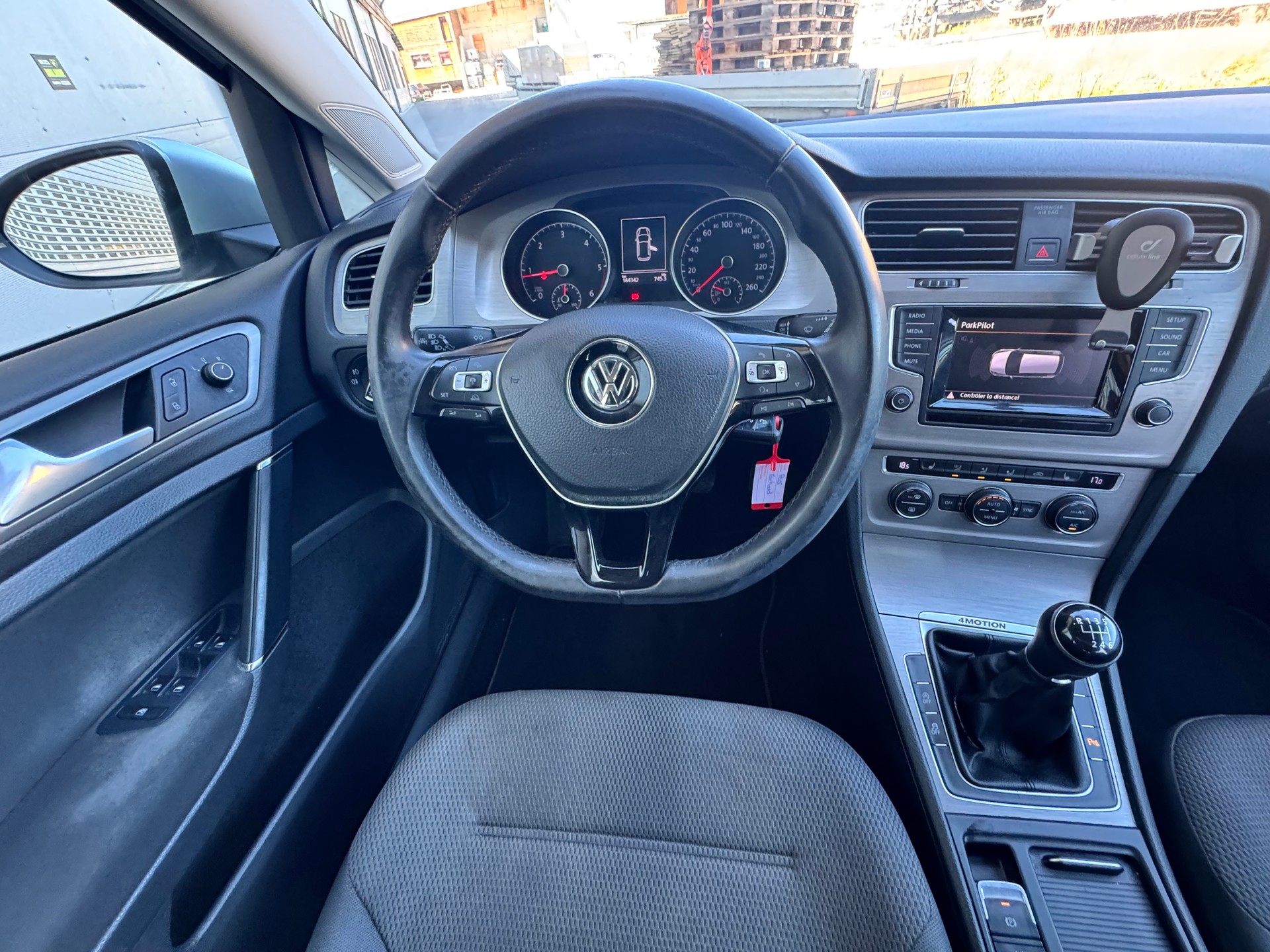 VW Golf 1.6 TDI Comfortline 4Motion-image-8