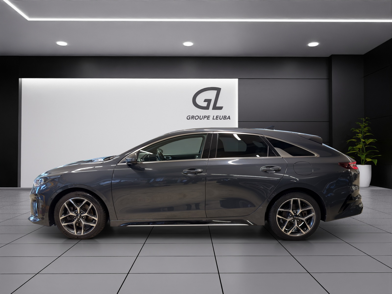 KIA ProCeed 1.5 T-GDi MHEV GT-Line DCT-image-2