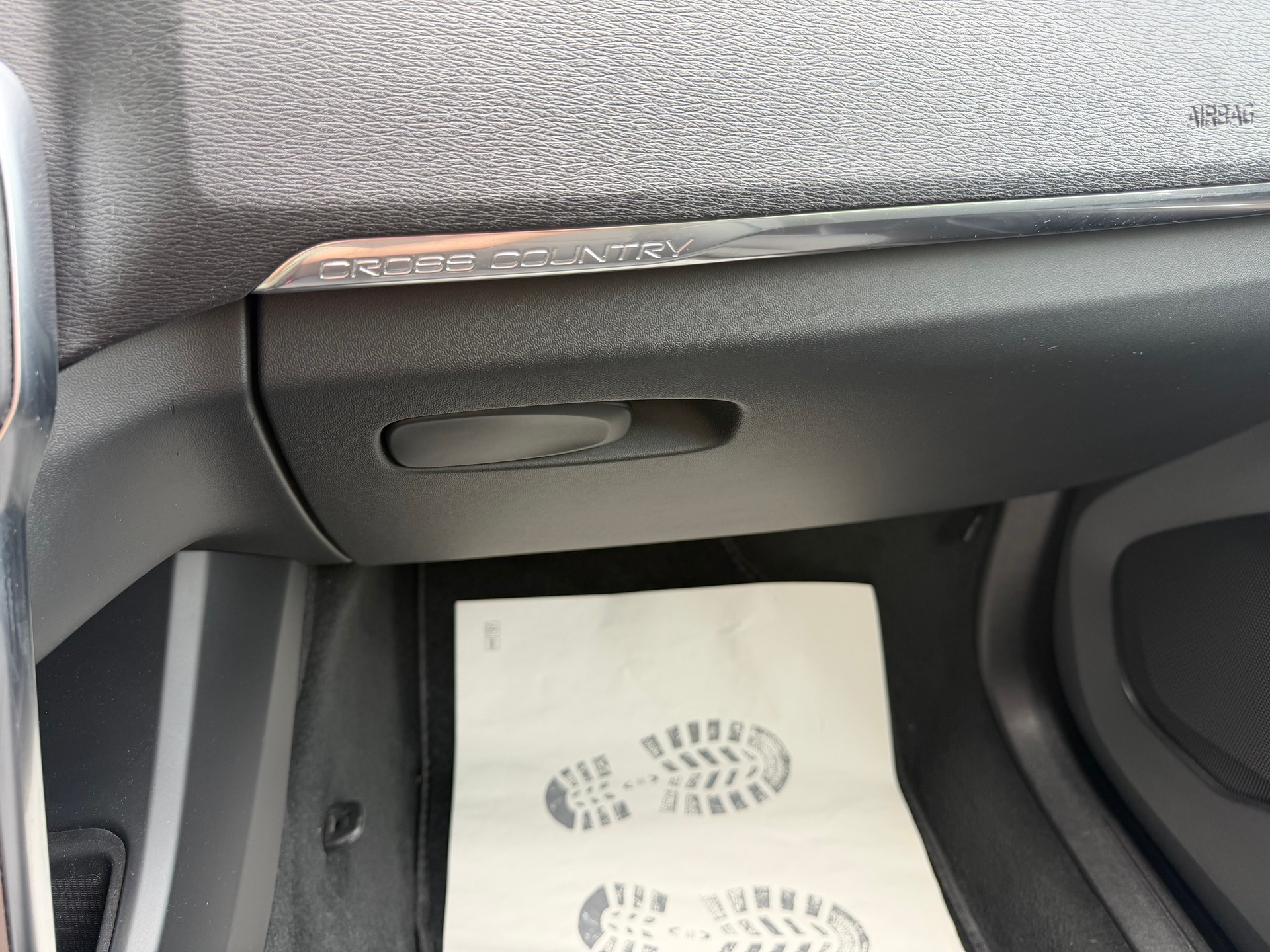 VOLVO V40 Cross Country D2 Summum Powershift-image-10