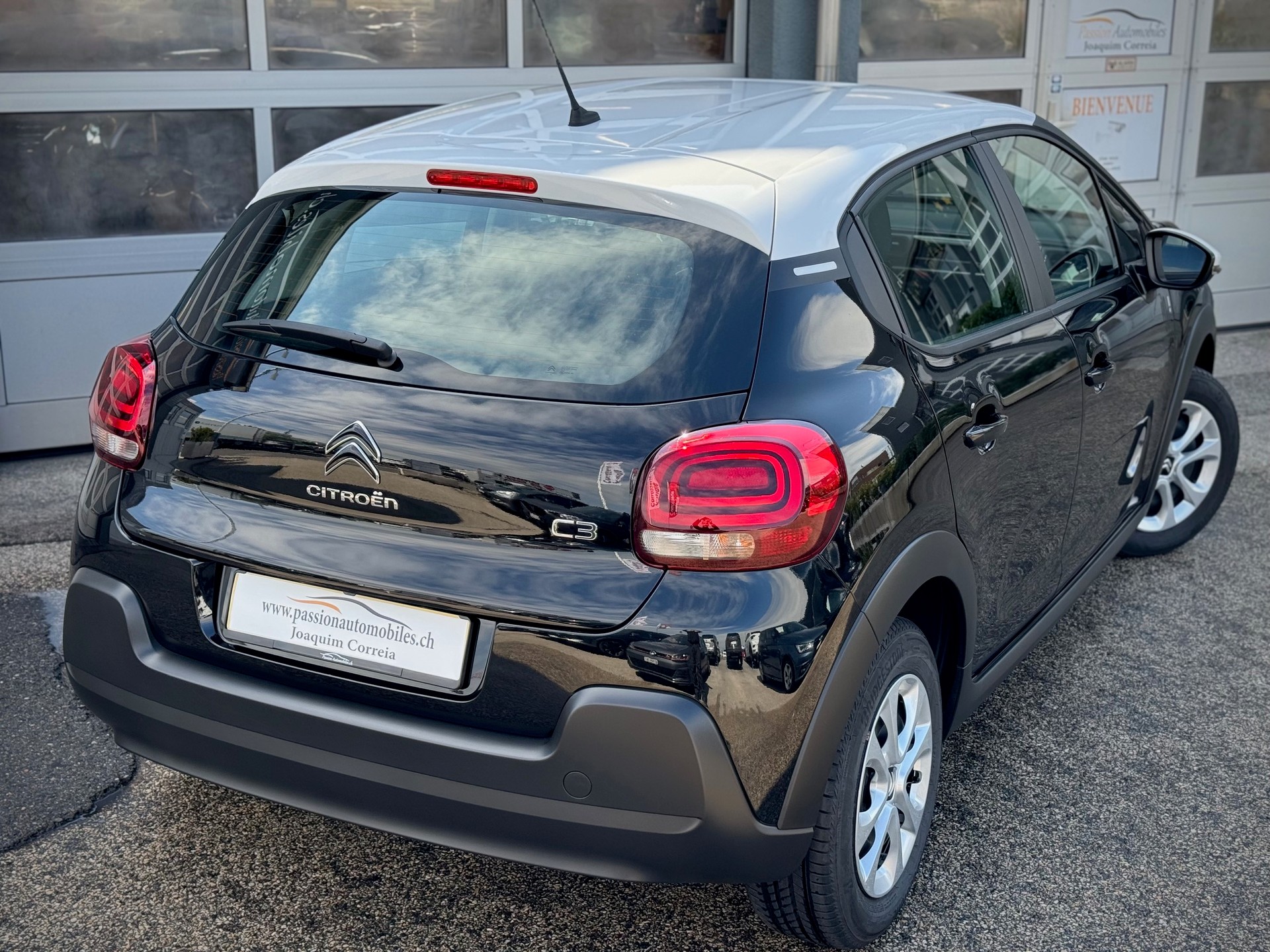 CITROEN C3 1.2i PureTech You! - Véhicule Suisse (CH)-image-7