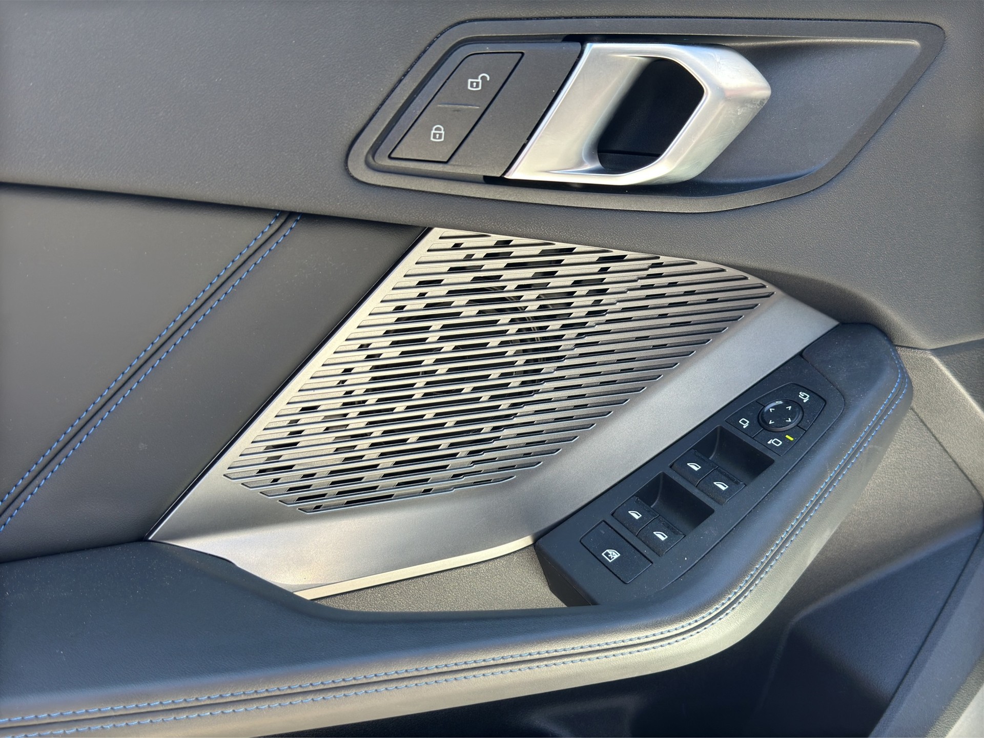 BMW 120d M Sport Pro Shadow Line Steptronic-image-8