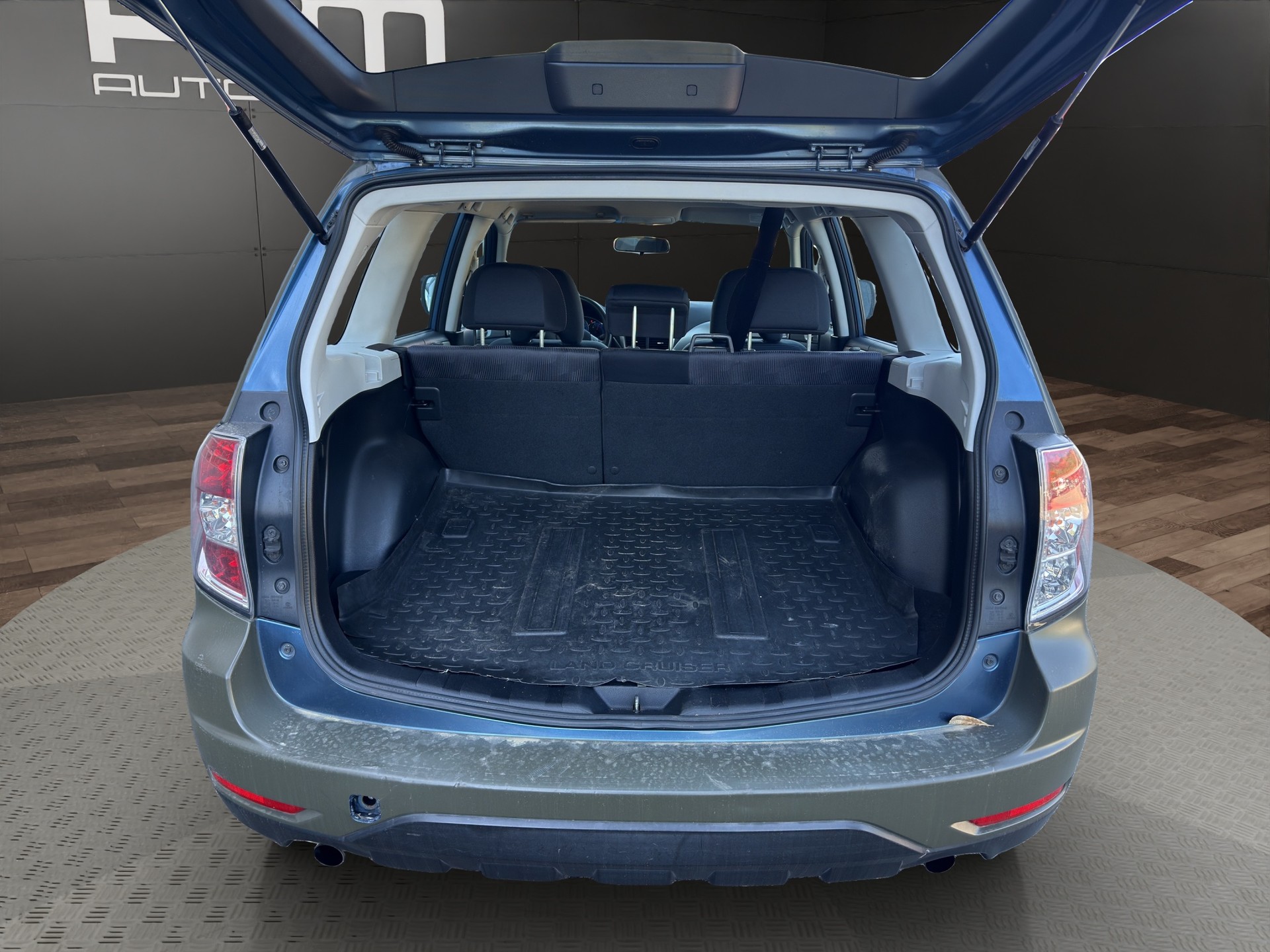 SUBARU Forester 2.0XS Comfort Celebration Automatic-image-6