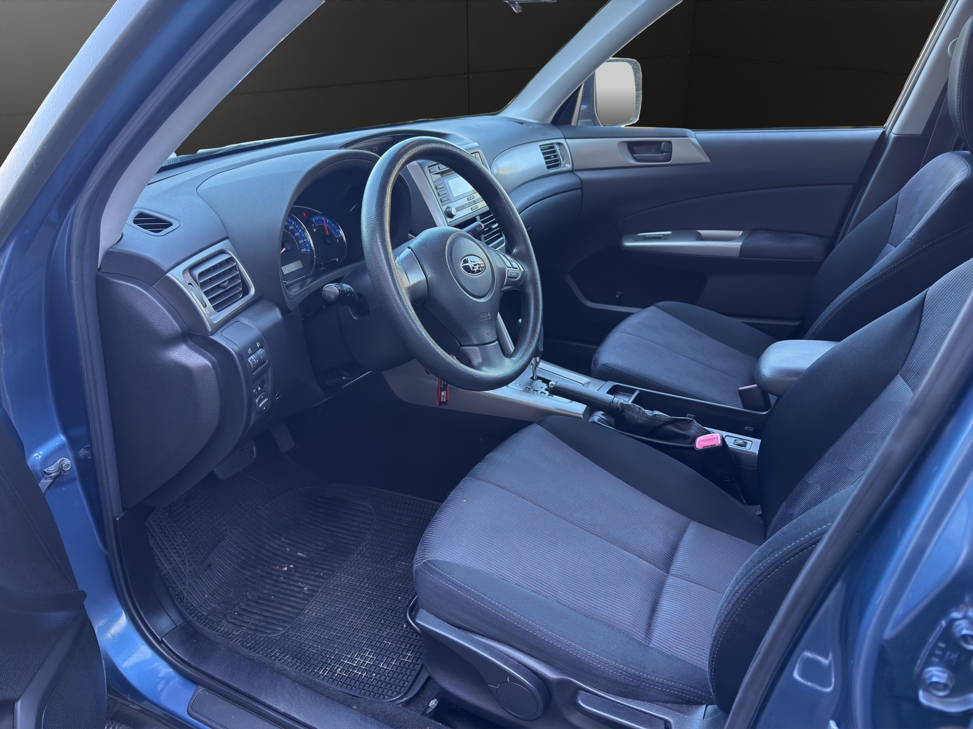 SUBARU Forester 2.0XS Comfort Celebration Automatic-image-5