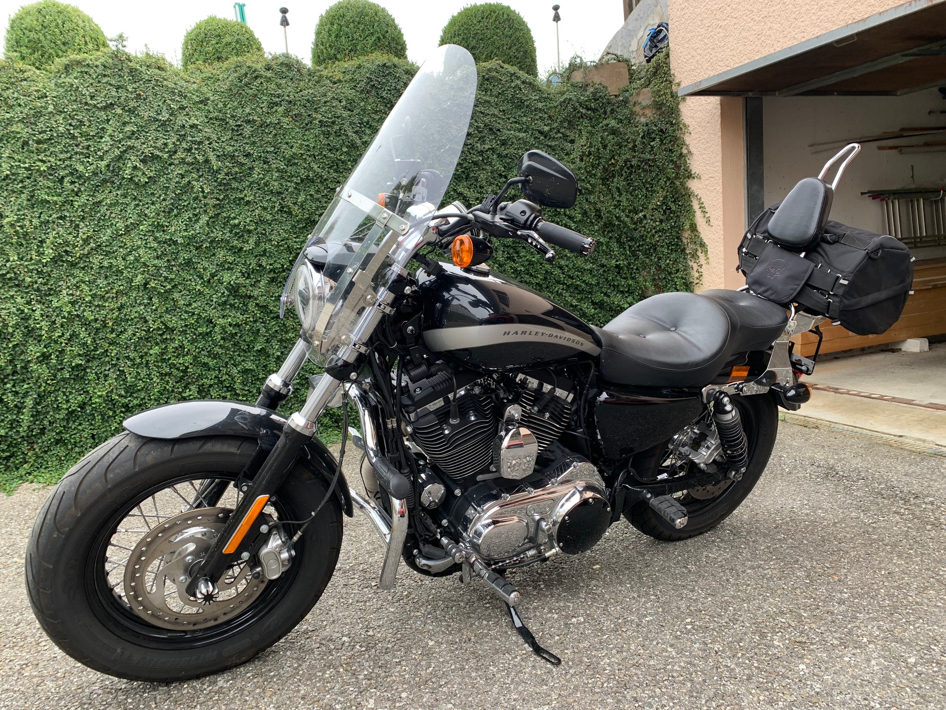 HARLEY-DAVIDSON XL 1200 C Sportster Custom ABS-showroom-element-3