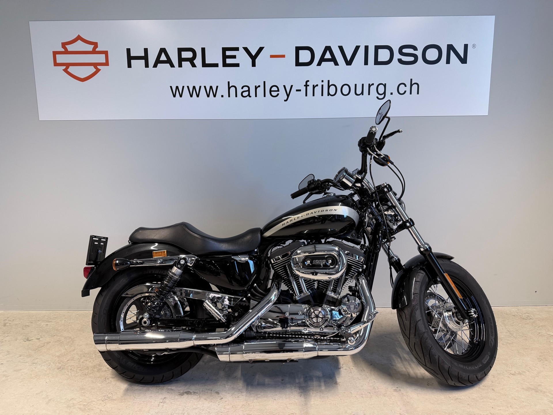 HARLEY-DAVIDSON XL 1200 C Sportster Custom ABS