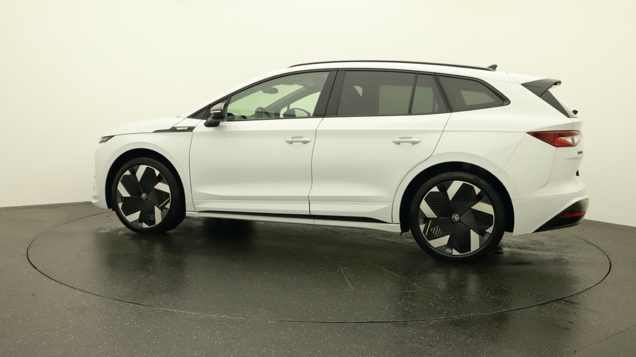 SKODA Enyaq 4x4 RS-image-2