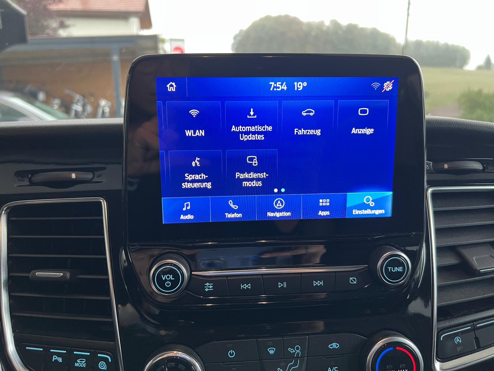 FORD Tourneo Custom 320 L1H1 Titanium A-image-10