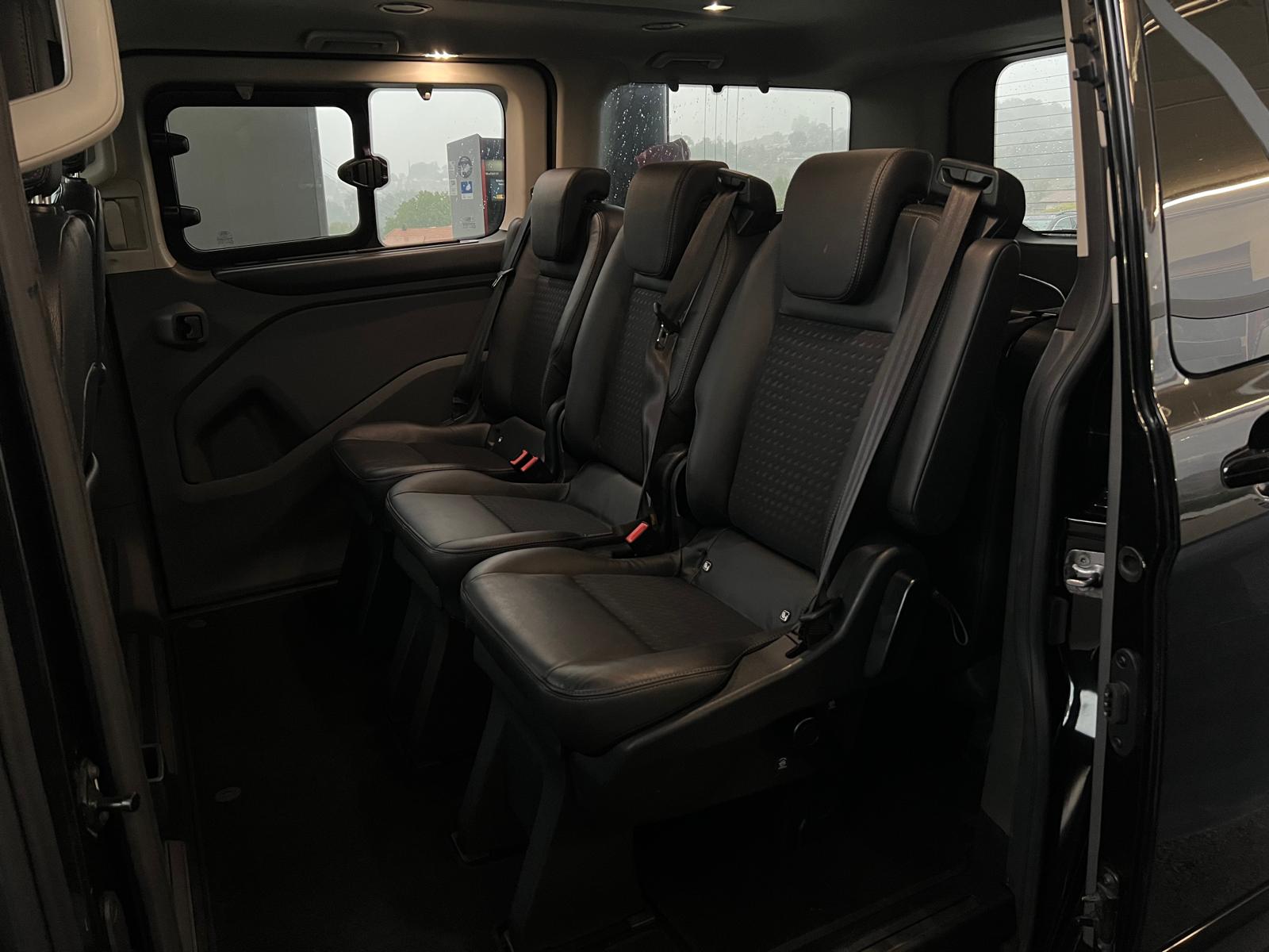 FORD Tourneo Custom 320 L1H1 Titanium A-image-12