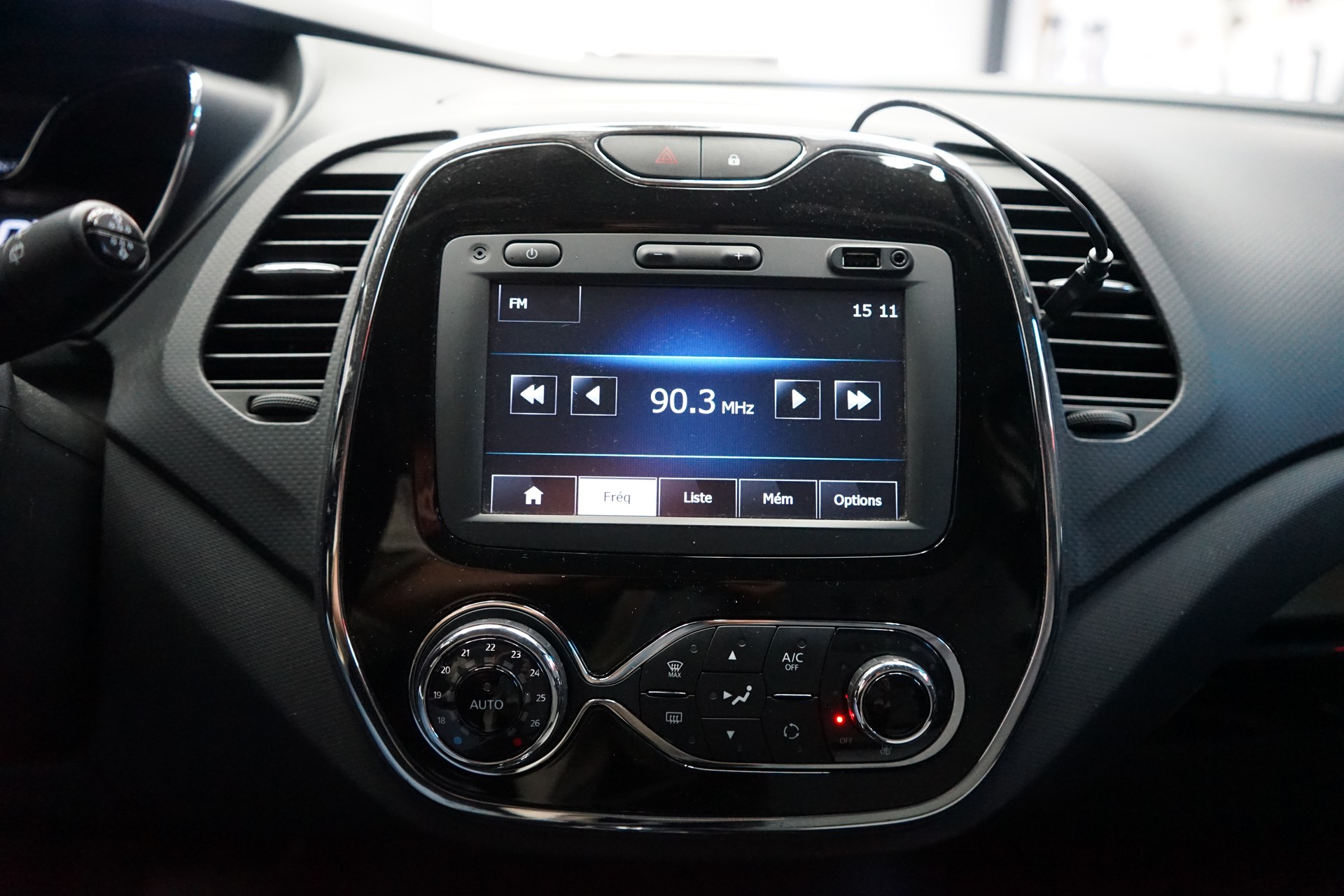 RENAULT Captur 1.2 T 16V Dynamique EDC-image-9