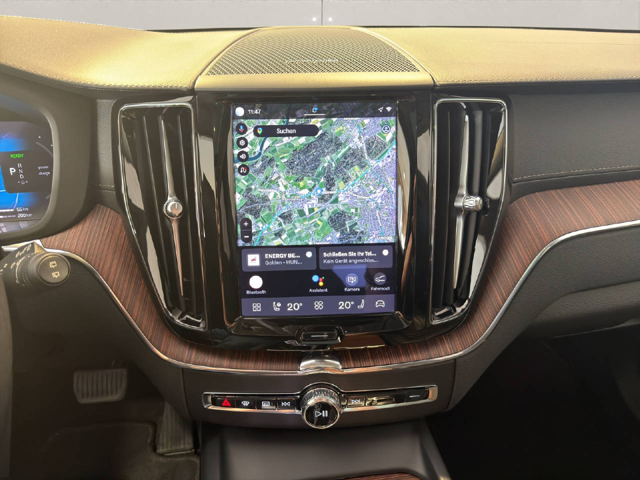 VOLVO XC60 2.0 T8 TE Ultimate Dark eAWD-image-9