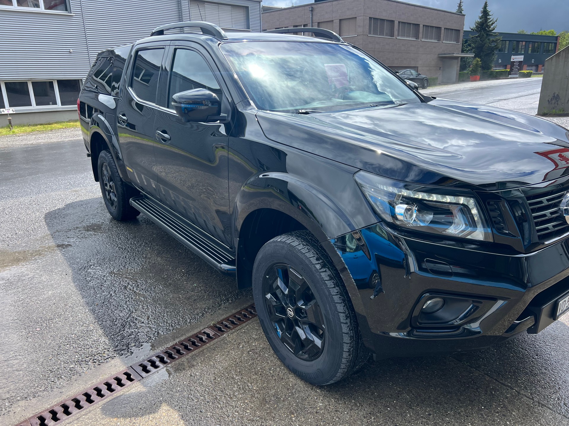 NISSAN NAVARA N-Guard