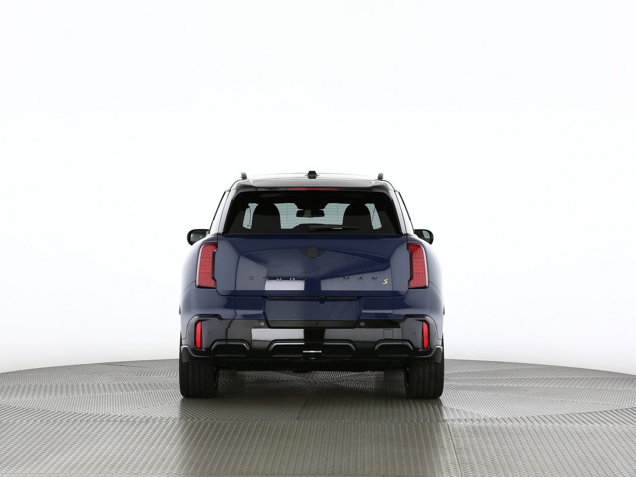 MINI Countryman SE ALL 4-showroom-element-3