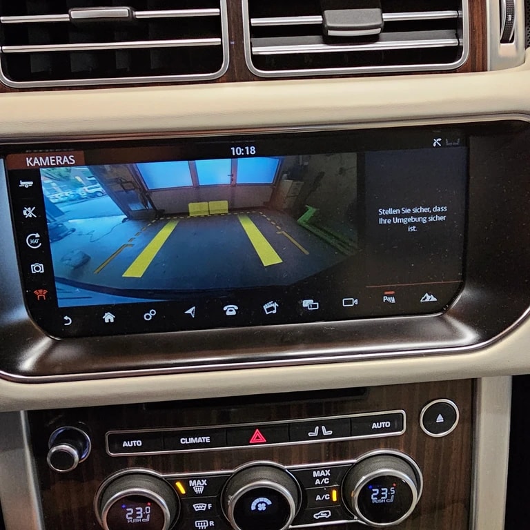 LAND ROVER Range Rover 4.4 SDV8 Vogue Automatic-image-13