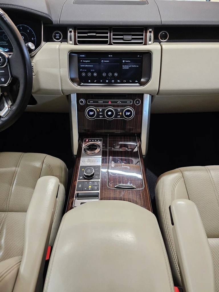 LAND ROVER Range Rover 4.4 SDV8 Vogue Automatic-image-11