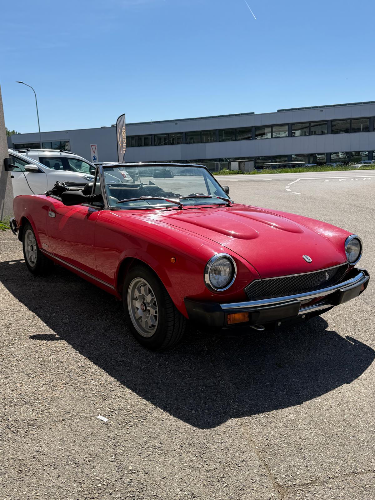 PININFARINA 124 Spyder DS-image-2