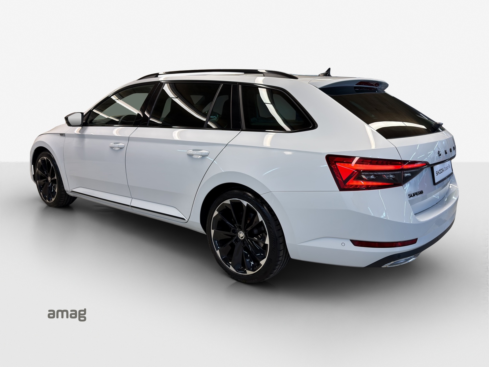 SKODA Superb 1.4 TSI Sport Line PHEV DSG-image-2