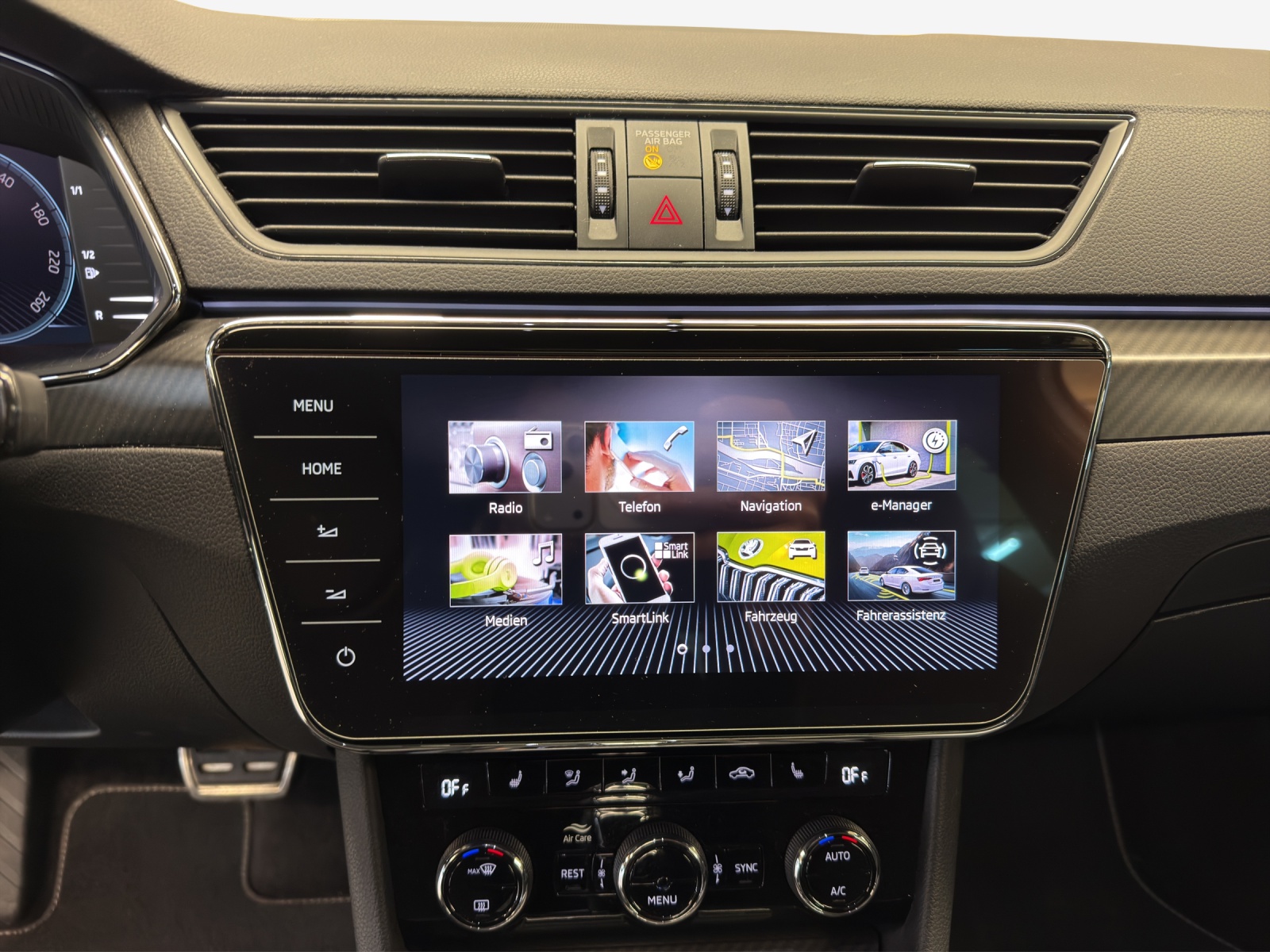 SKODA Superb 1.4 TSI Sport Line PHEV DSG-image-11