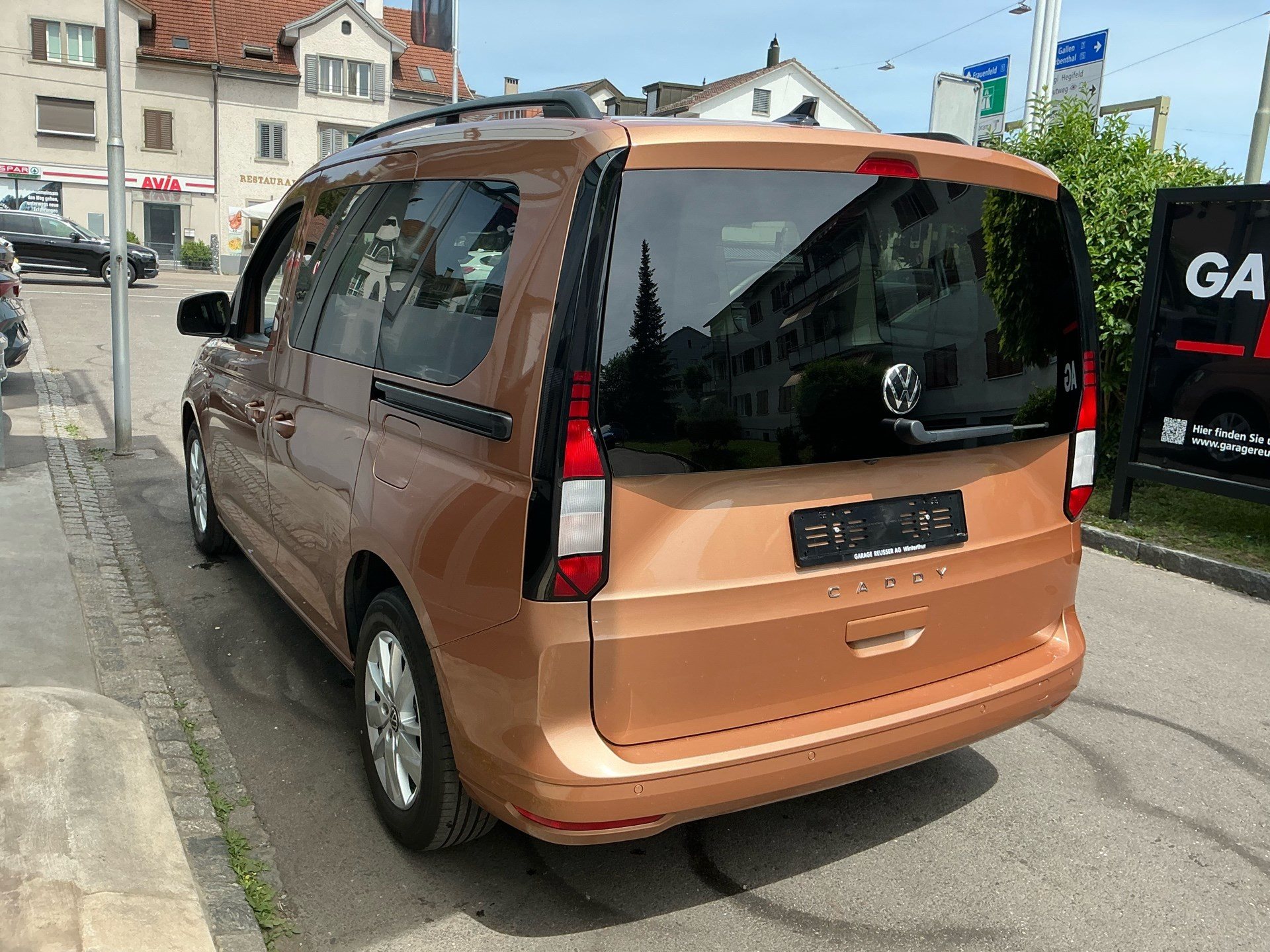 VW Caddy 2.0 TDI DSG LIFE *** NAVI DISCOVER & RÜCKFAHRKAMERA ***-image-5