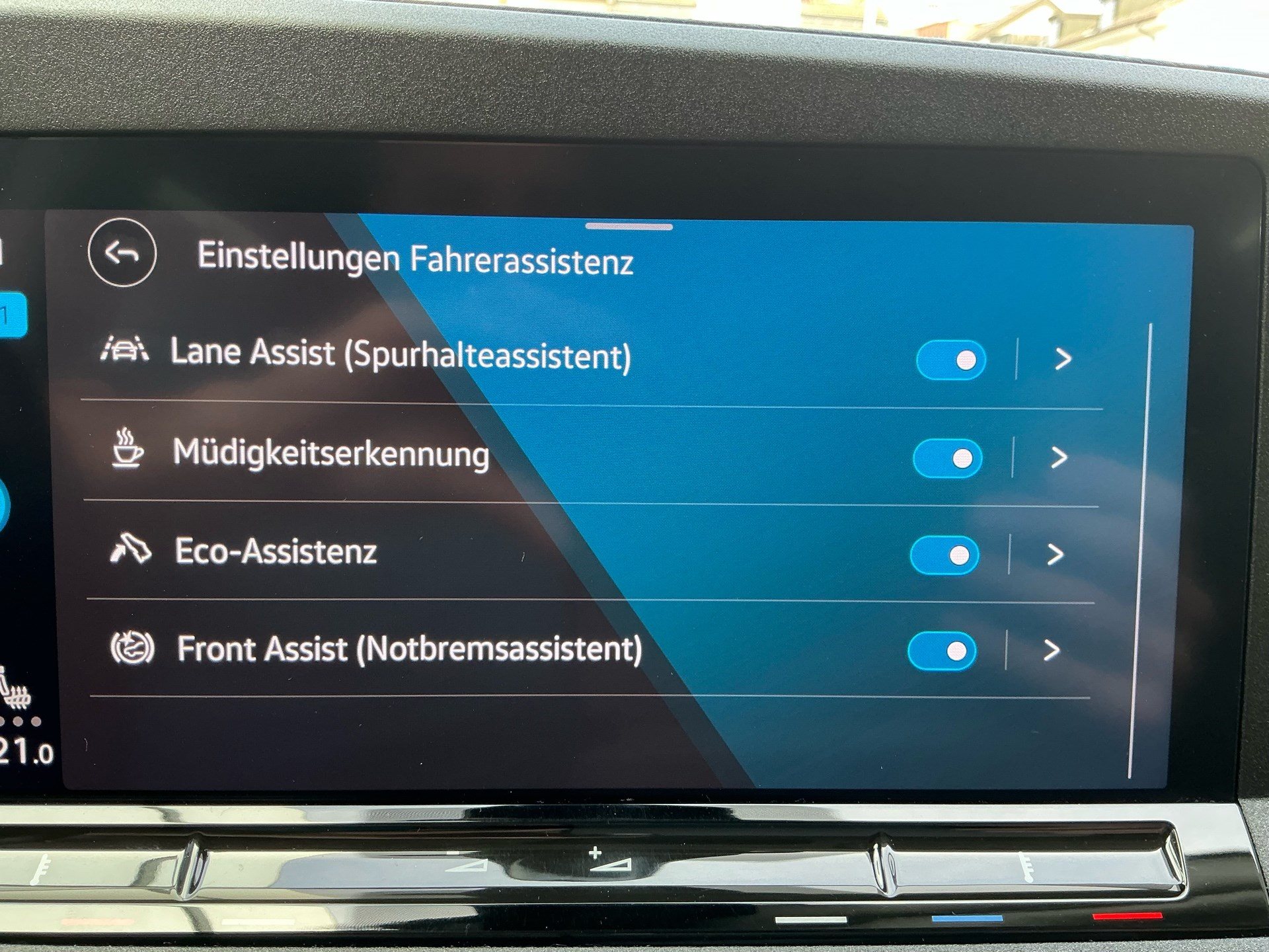 VW Caddy 2.0 TDI DSG LIFE *** NAVI DISCOVER & RÜCKFAHRKAMERA ***-image-14