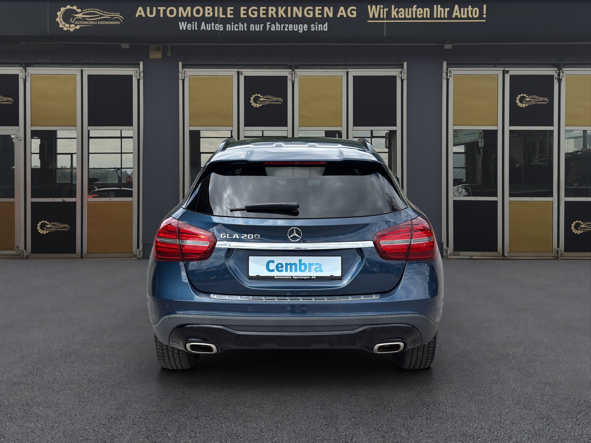 MERCEDES-BENZ GLA 200 Night Star 7G-DCT-image-4