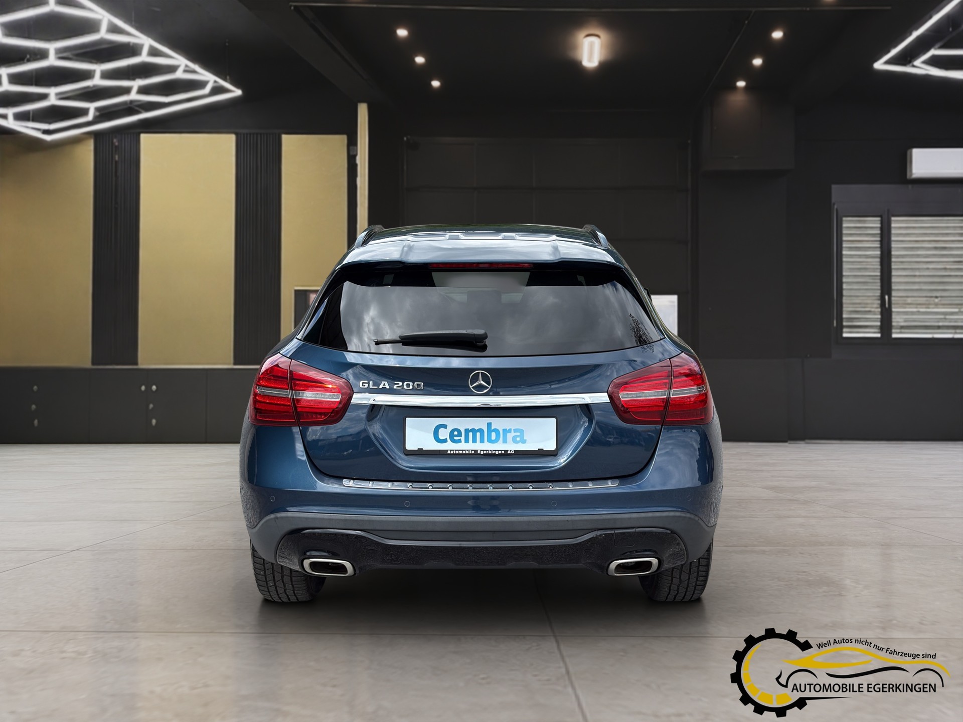 MERCEDES-BENZ GLA 200 Night Star 7G-DCT-image-5