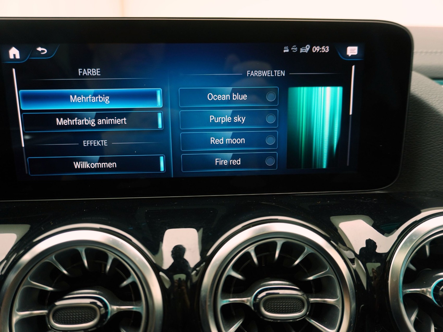MERCEDES-BENZ EQA 250 AMG Line-image-27