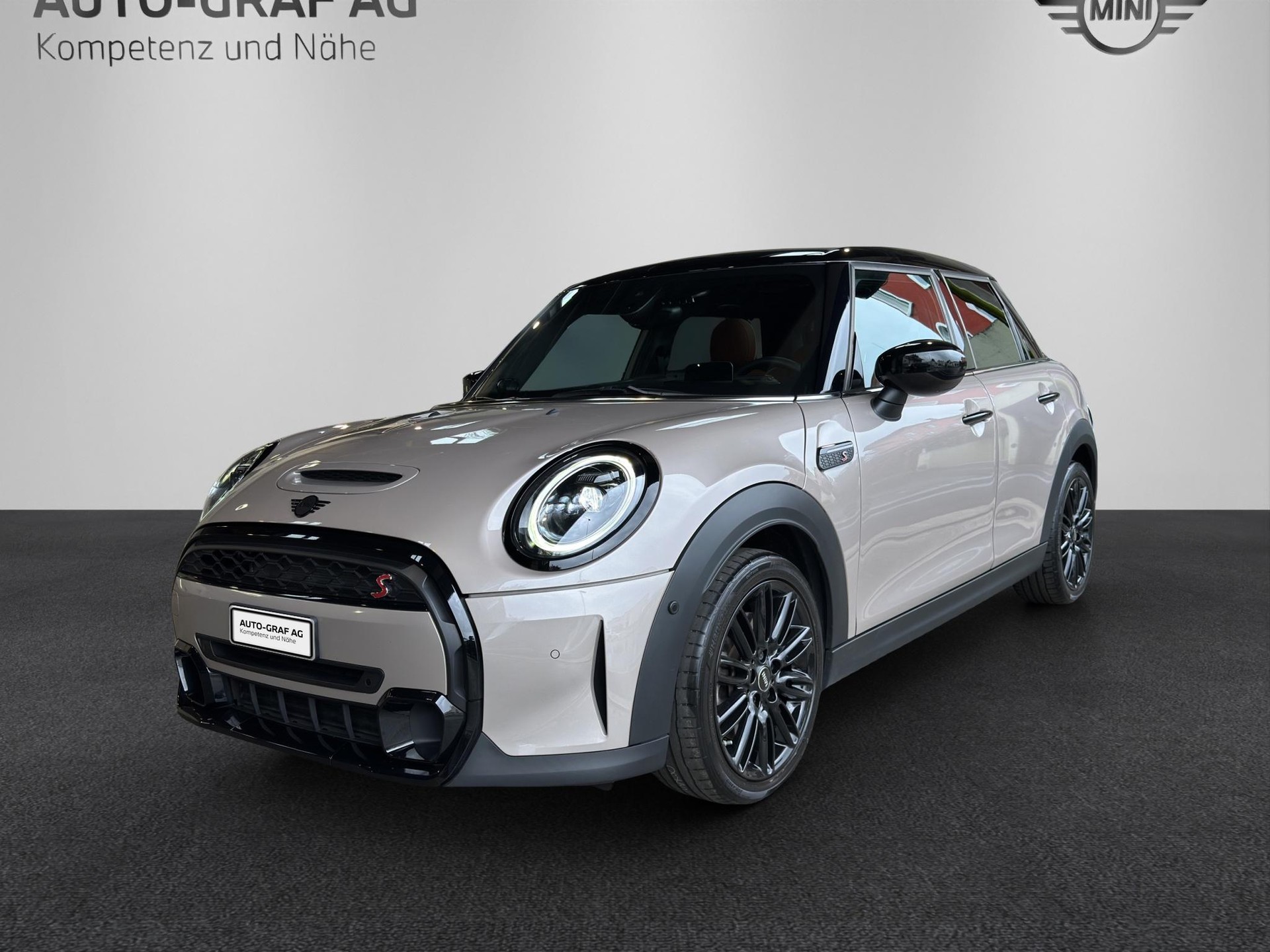 MINI Cooper S 5door-image-0