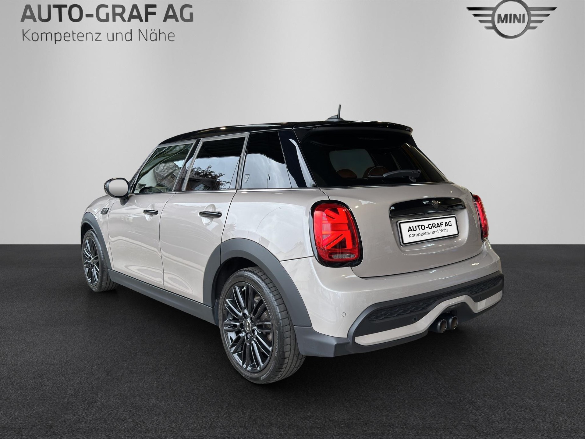 MINI Cooper S 5door-image-2