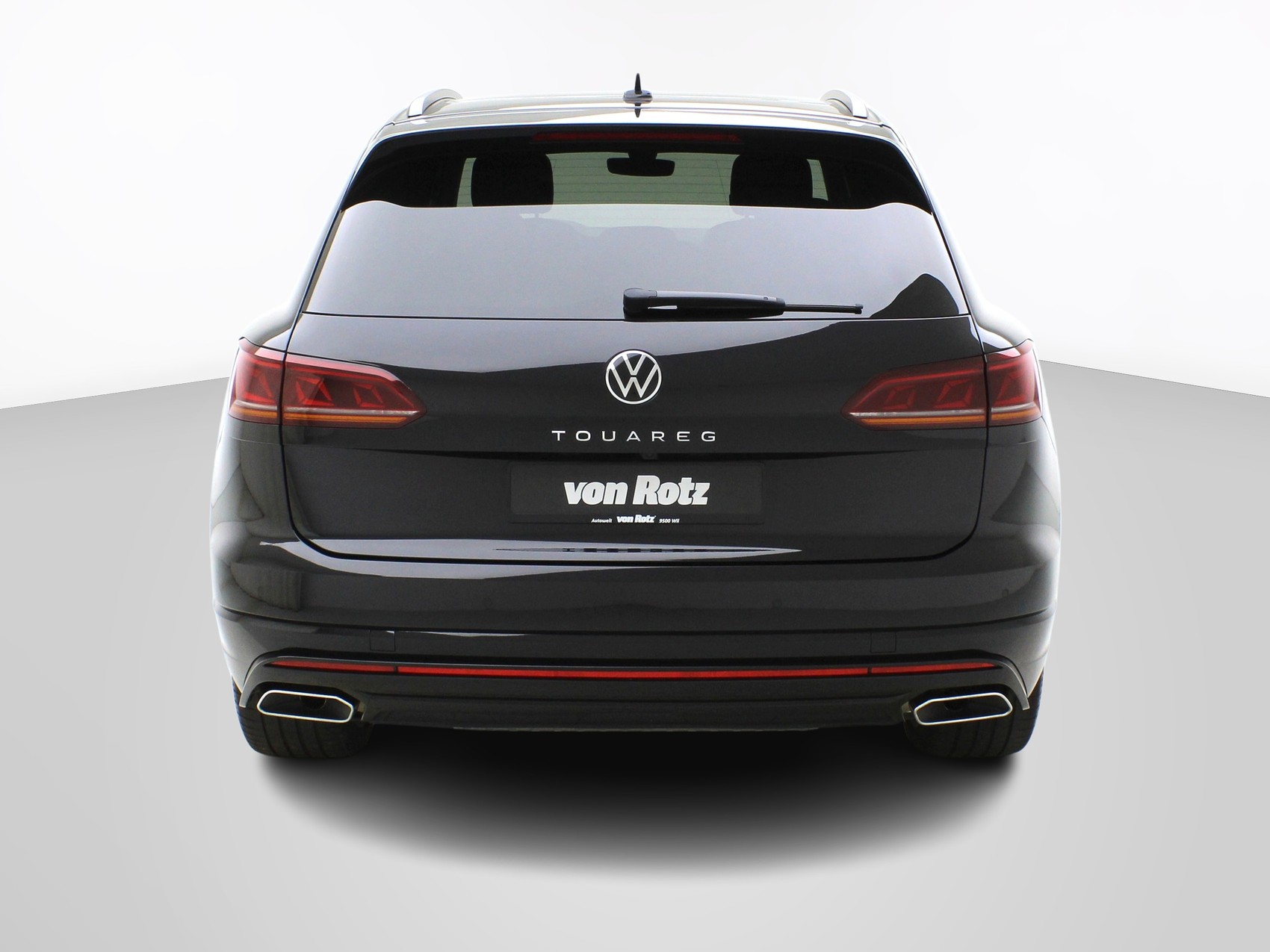 VW Touareg 3.0 V6 TDI R-Line Black Style 4Motion-image-2