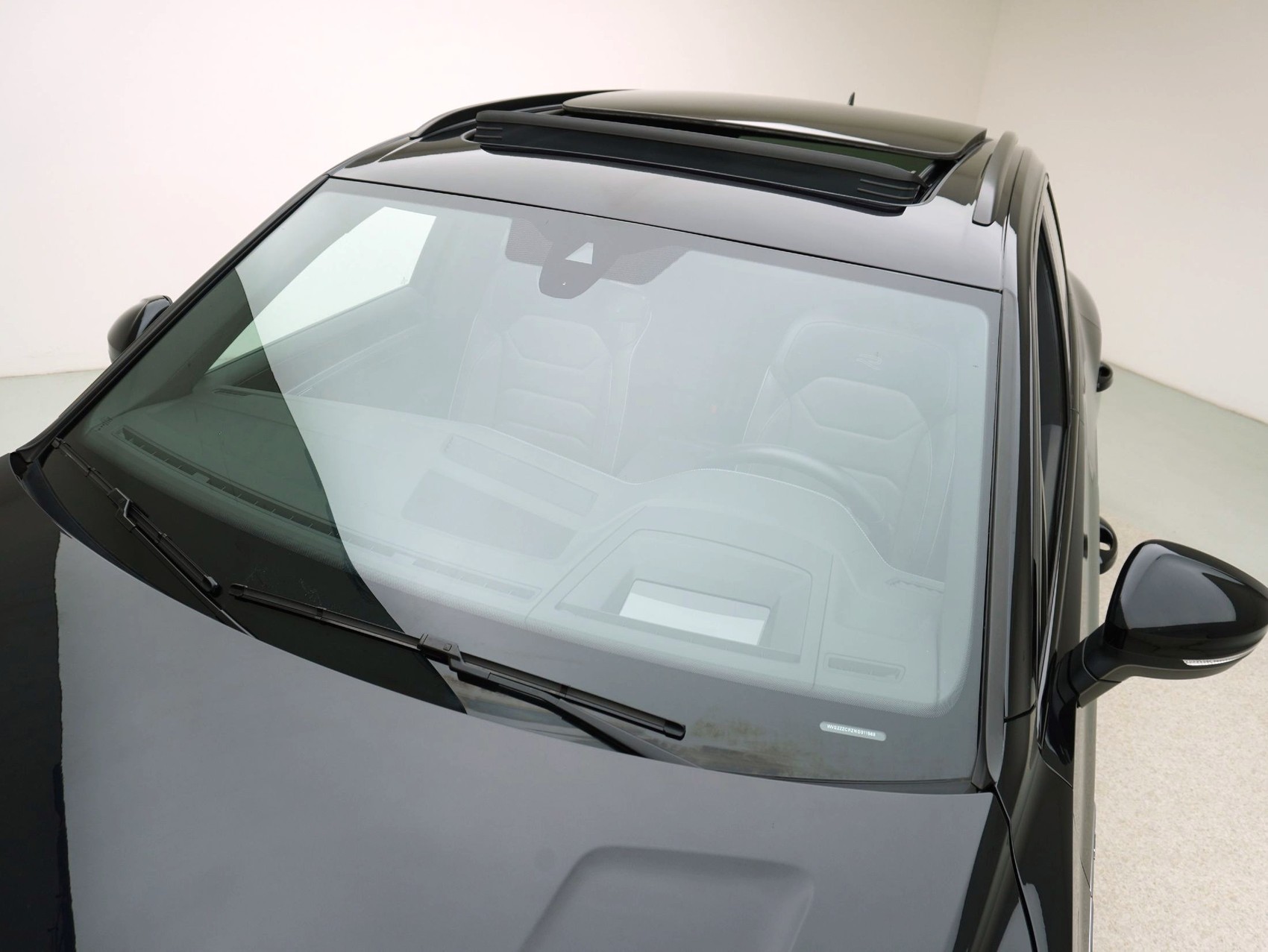 VW Touareg 3.0 V6 TDI R-Line Black Style 4Motion-image-6