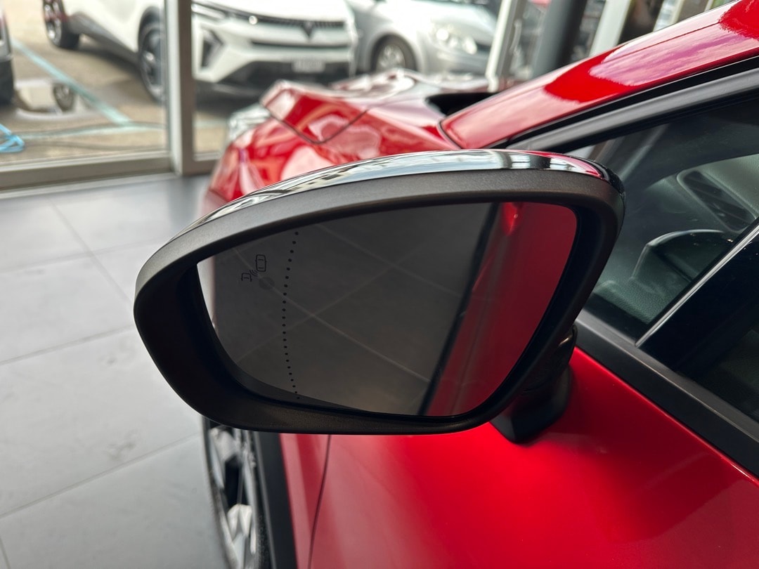 RENAULT Captur 1.3 TCe Techno-image-3