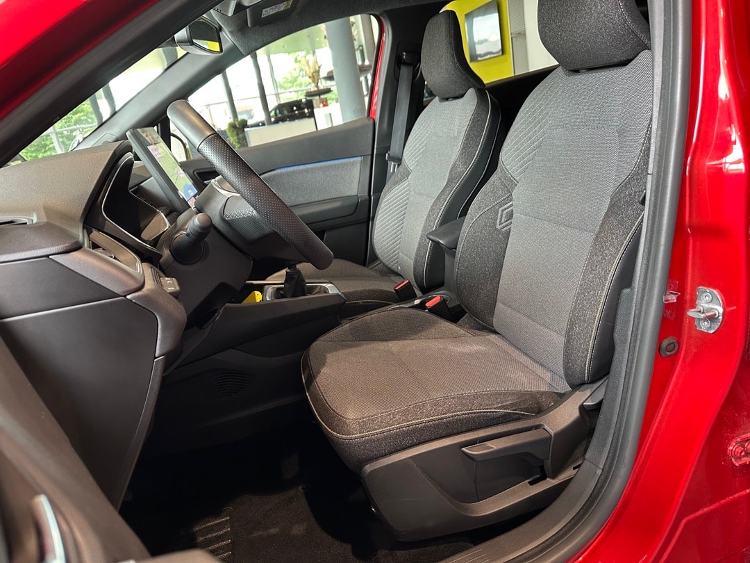 RENAULT Captur 1.3 TCe Techno-image-10
