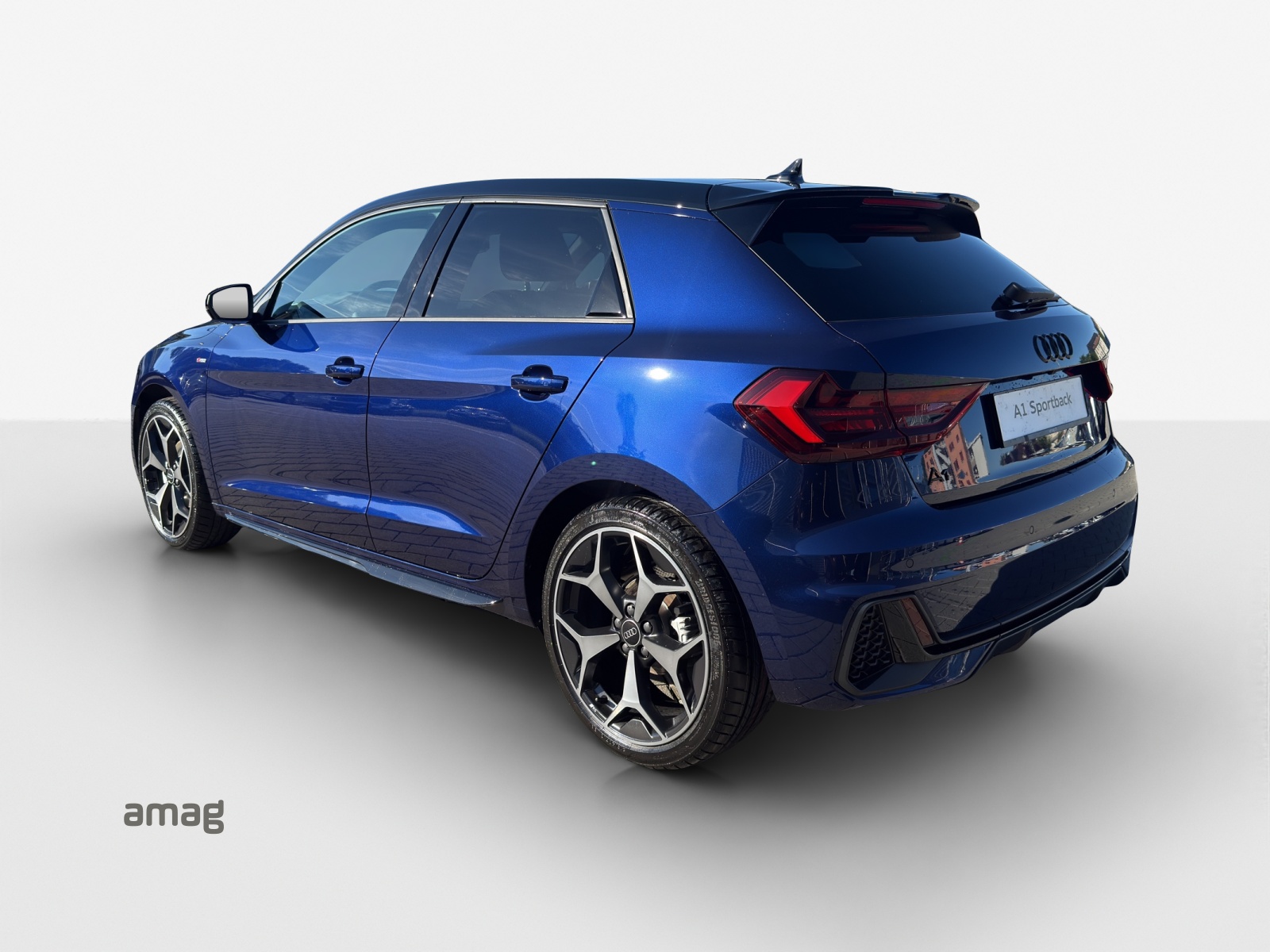 AUDI A1 Sportback 30 TFSI S Line Attraction S-tronic-image-2