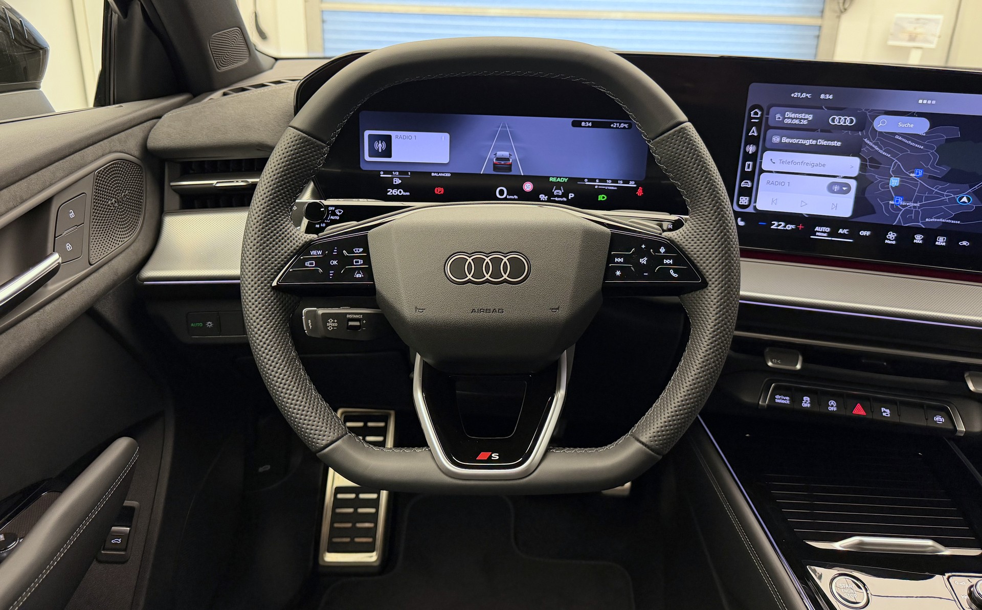 AUDI Q3 SUV TFSI quattro 195 kW S tronic-image-8