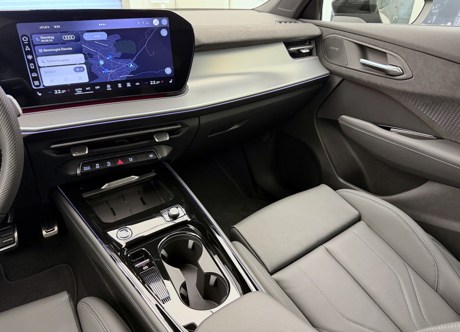 AUDI Q3 SUV TFSI quattro 195 kW S tronic-image-18