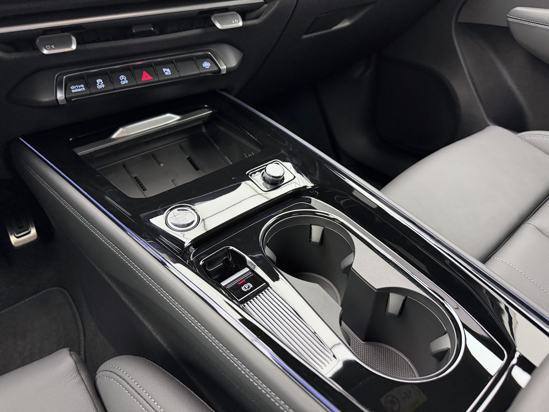 AUDI Q3 SUV TFSI quattro 195 kW S tronic-image-14