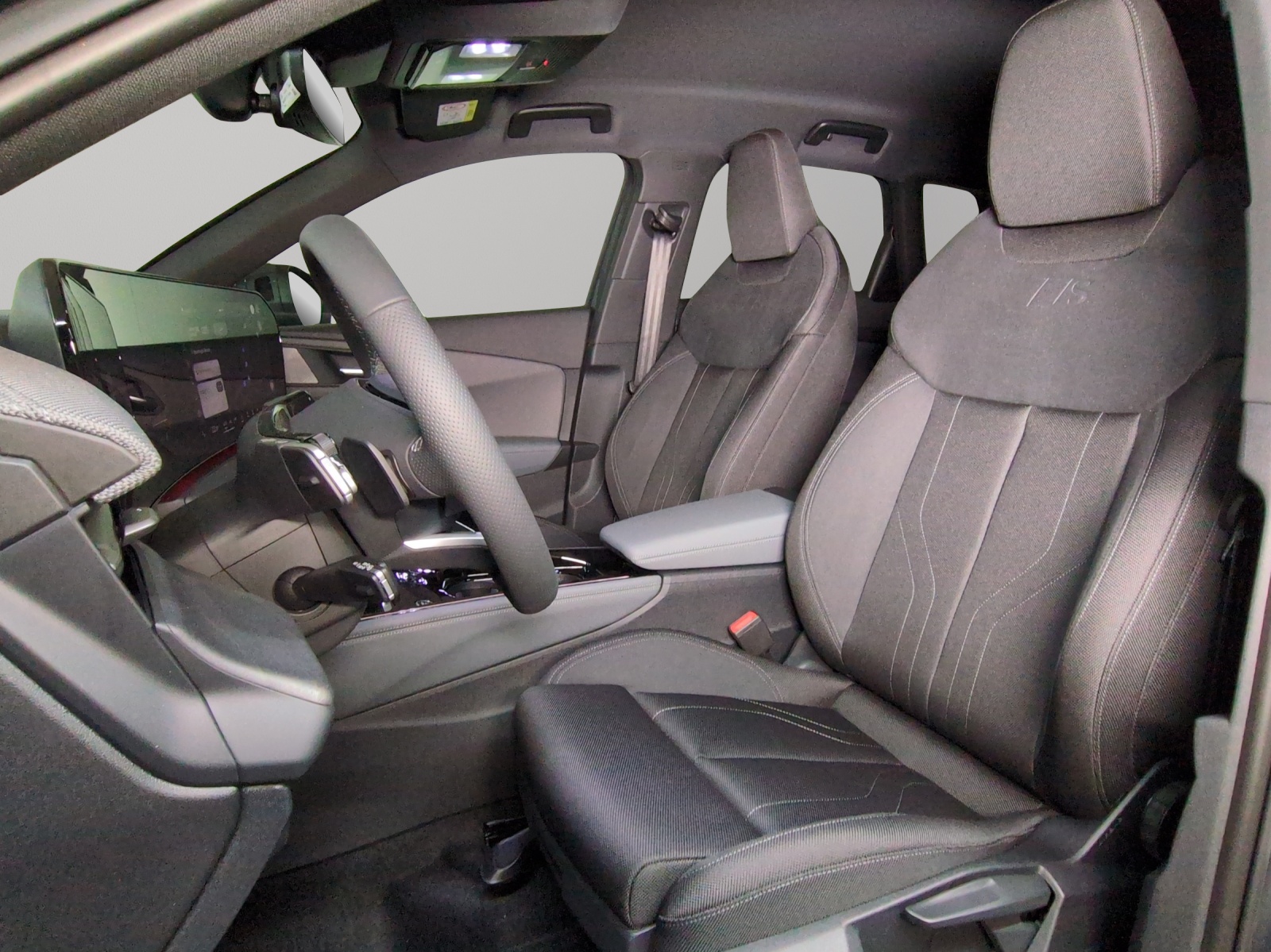 AUDI Q3 SUV TFSI quattro 150 kW S tronic-image-5